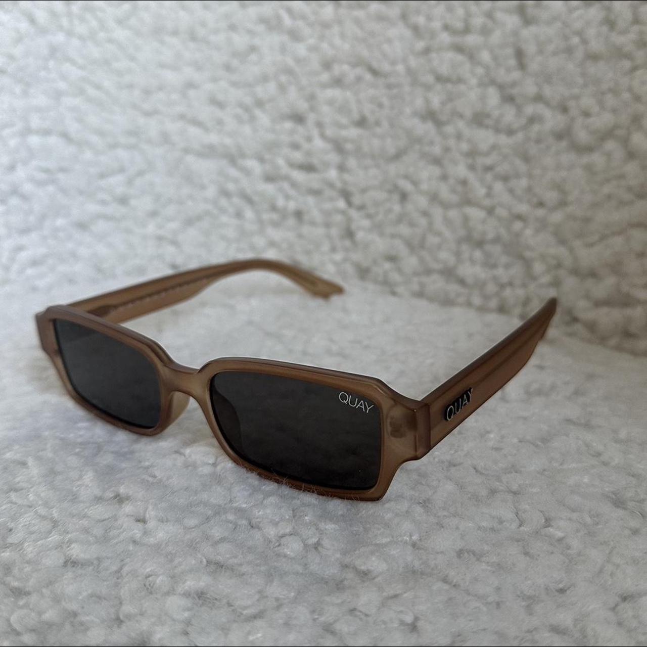 Quay vibe check rectangle sunglasses in brown | ASOS