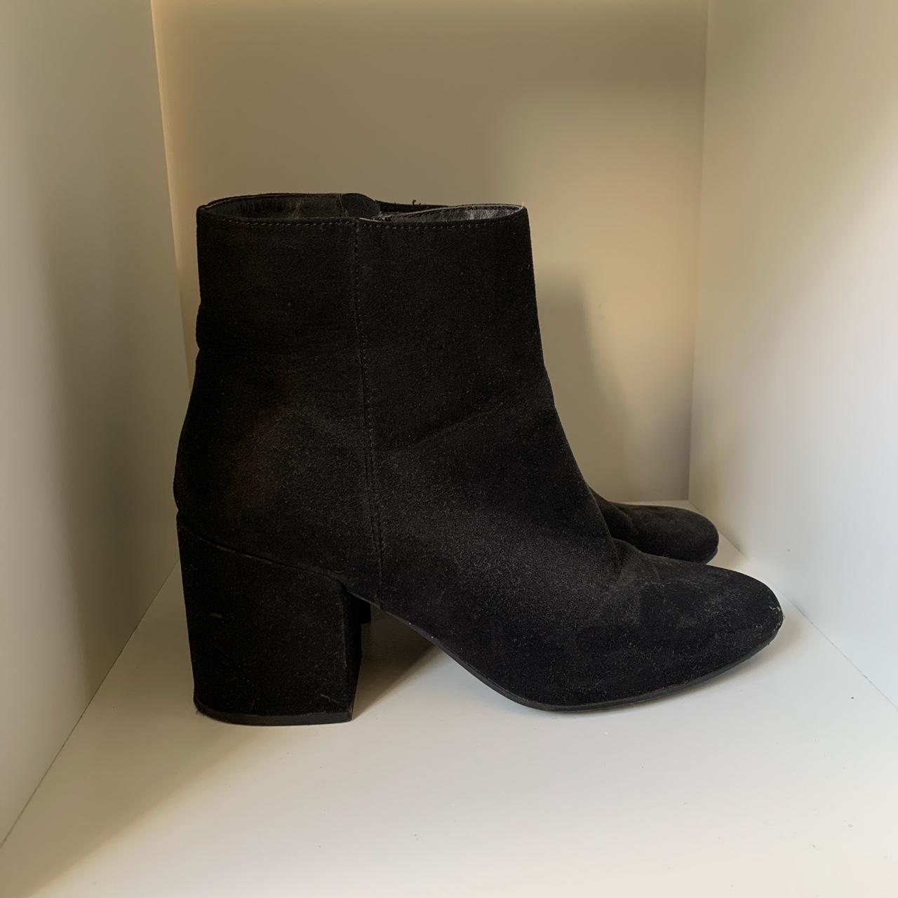 plain black boots