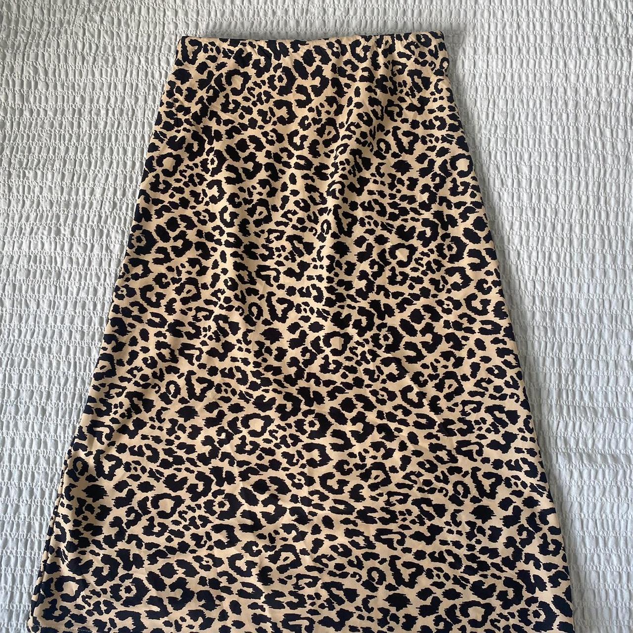 Leopard print skirt hollister hotsell