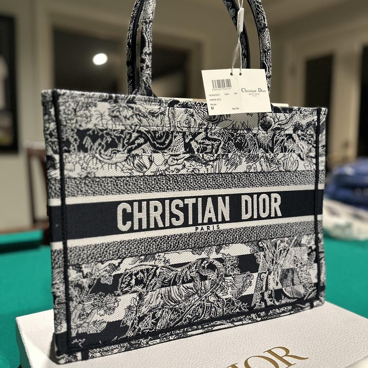 Dior gift receipt . 1pcs only #dior #giftreceipt - Depop