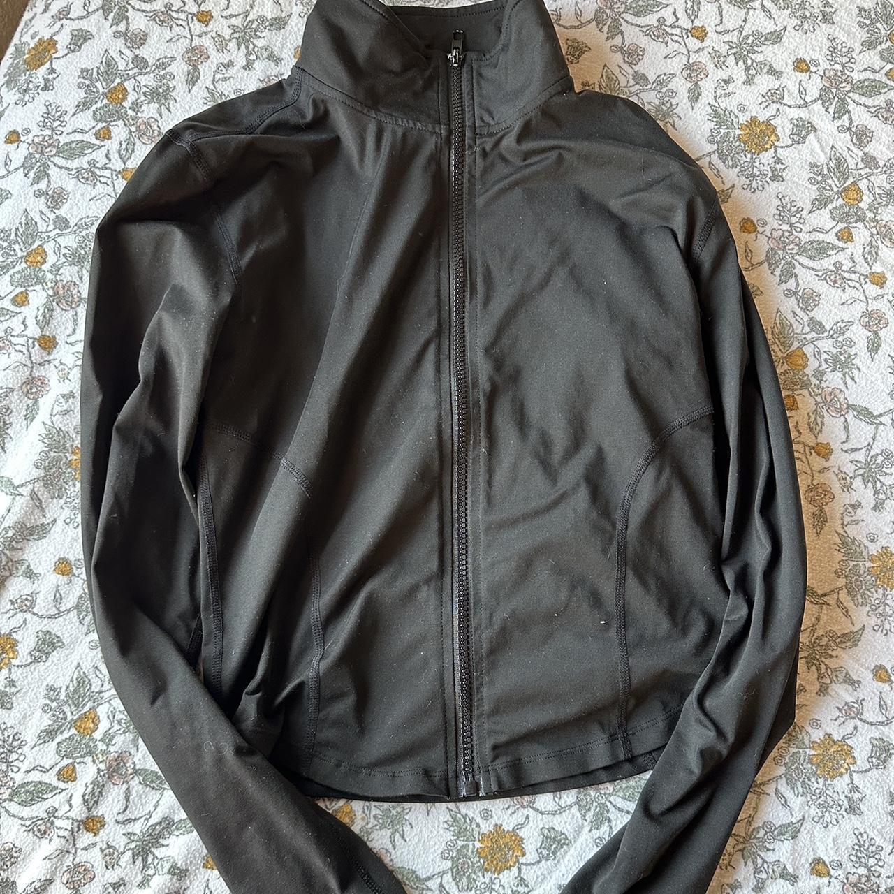 Lululemon define jacket doop sucks you in and is... - Depop