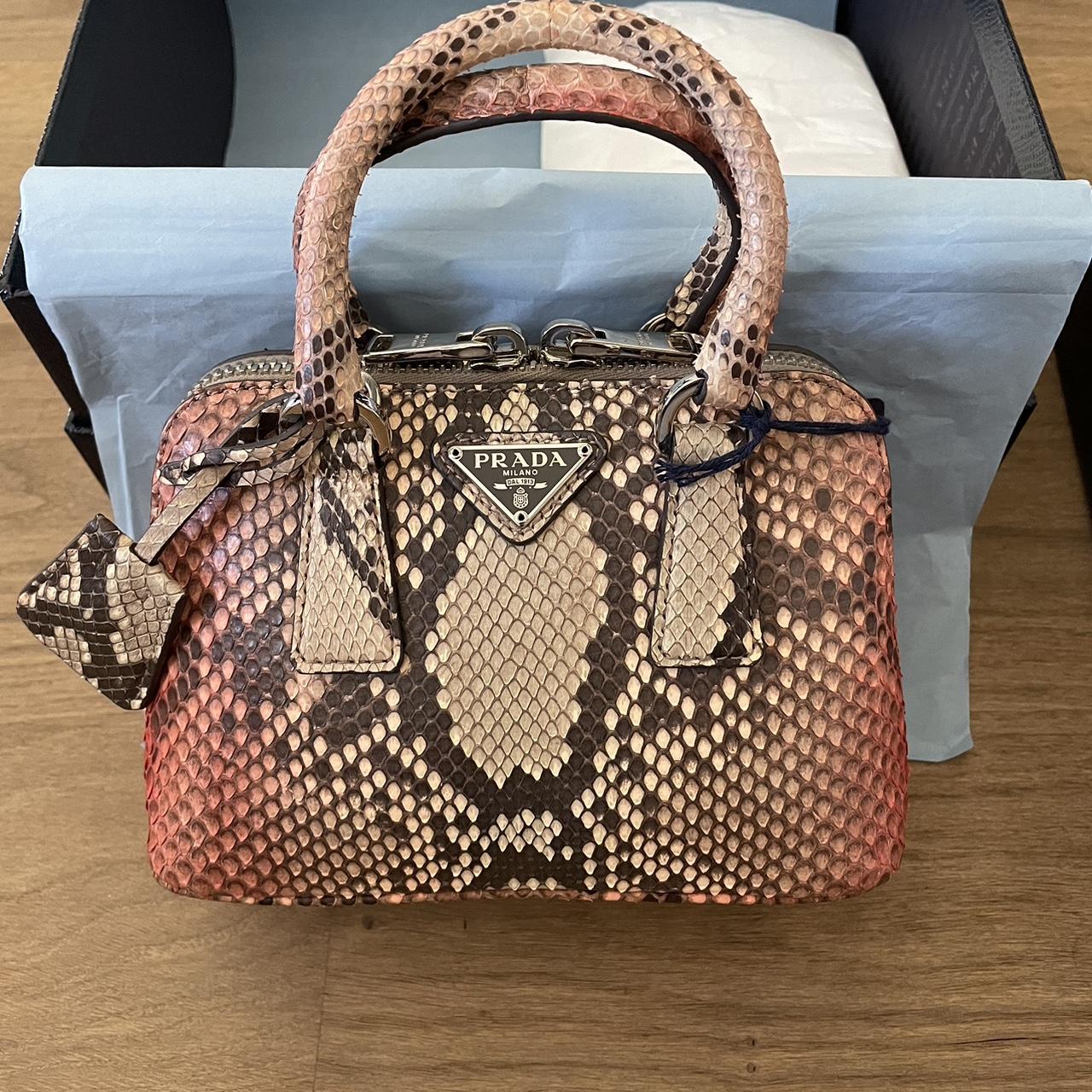 Multi discount bag prada