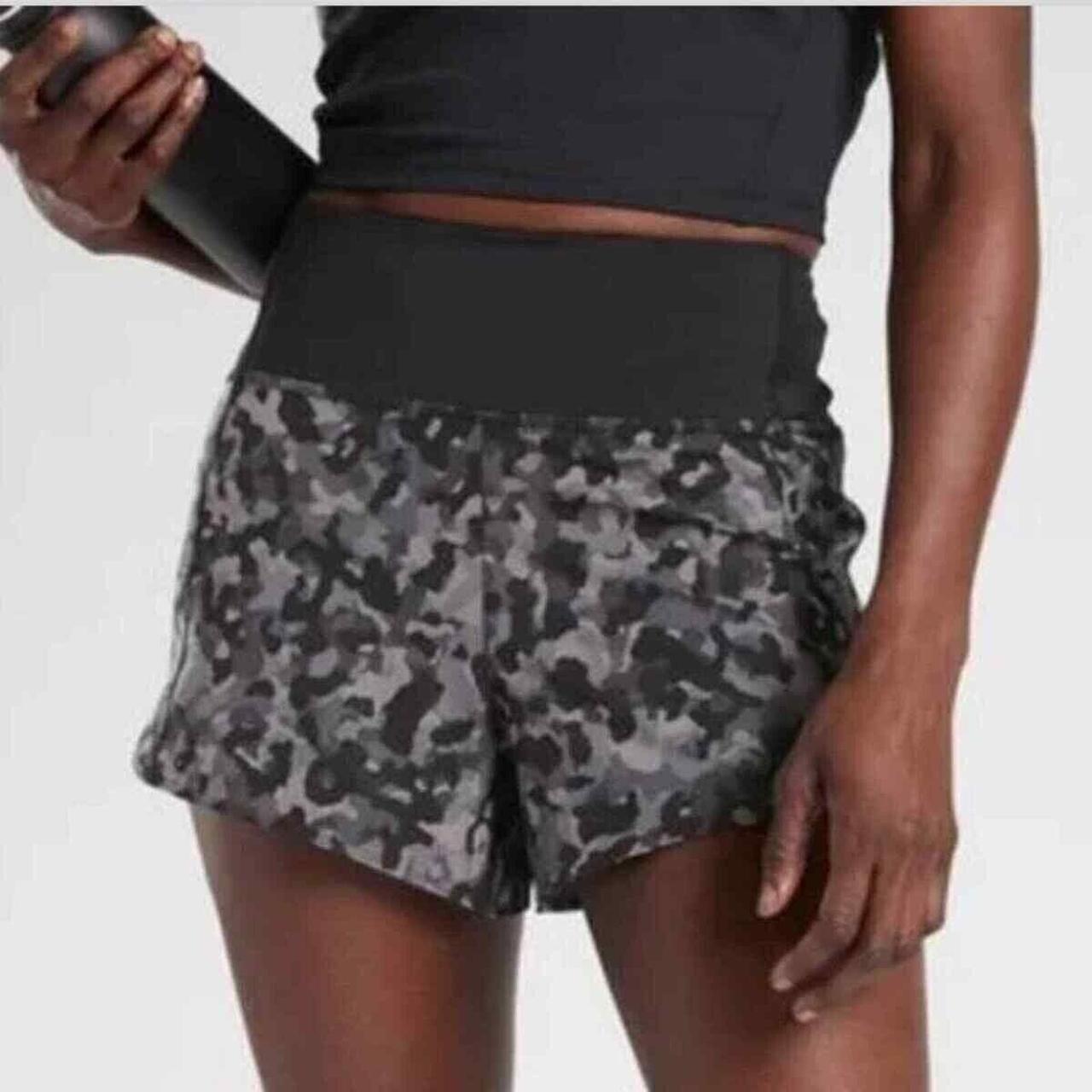 athleta running free short 3.5