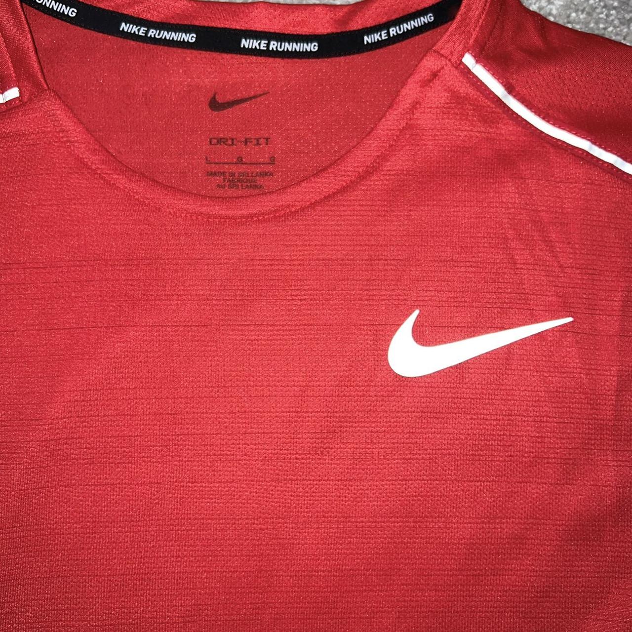 Men’s Nike Red Dri Fit T Shirt Large Mint... - Depop