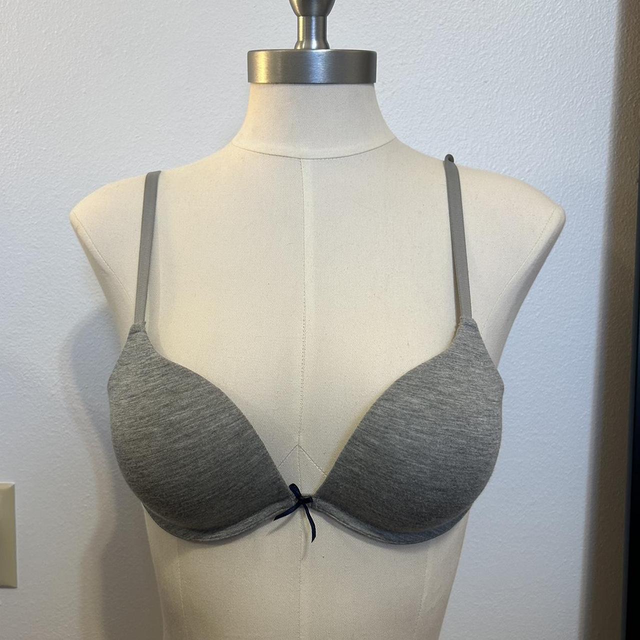 White tommy-hilfiger-bra - Depop