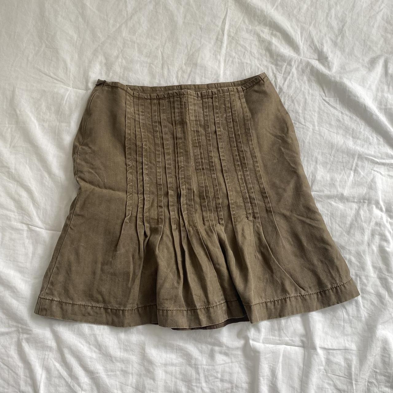 Vintage y2k ruffle/ pleated skirt! I’m obsessed with... - Depop