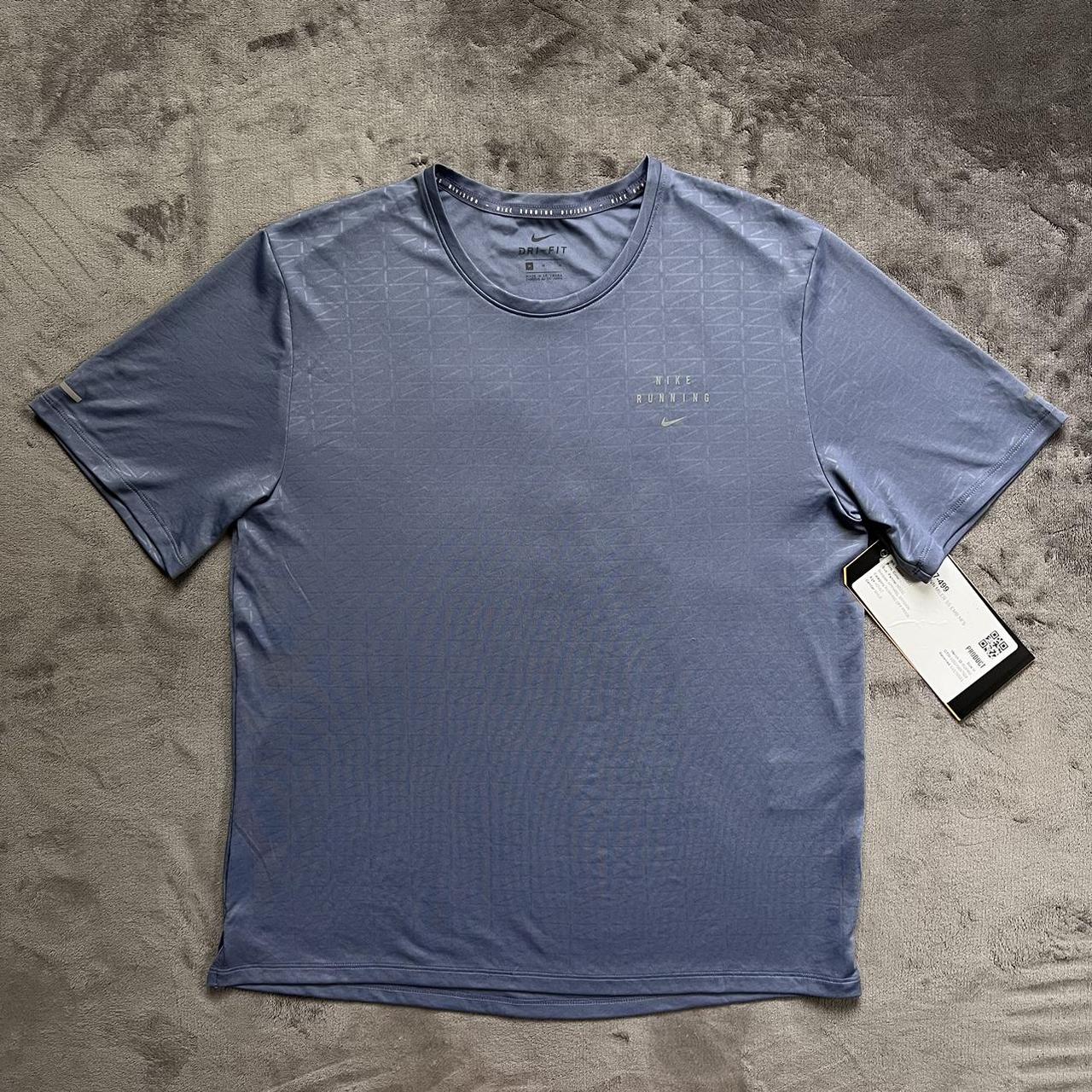 Nike Men's Blue and Navy Tshirt Depop