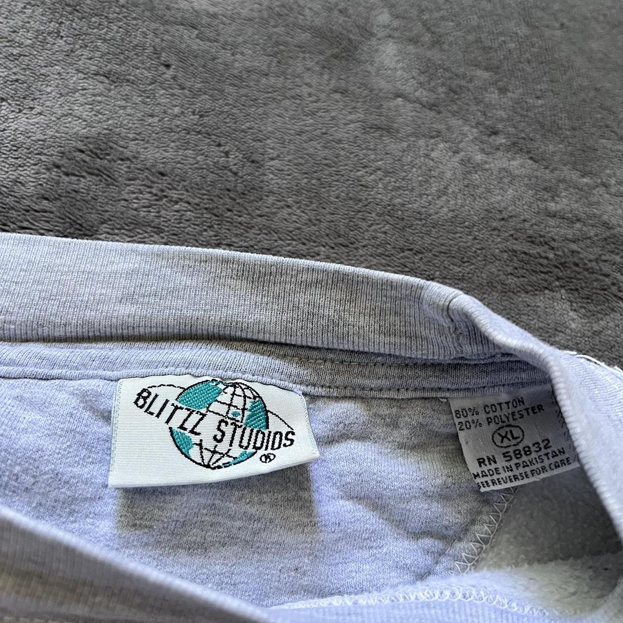 Blitz Manufacturing Co. Men's Grey Sweatshirt (2)