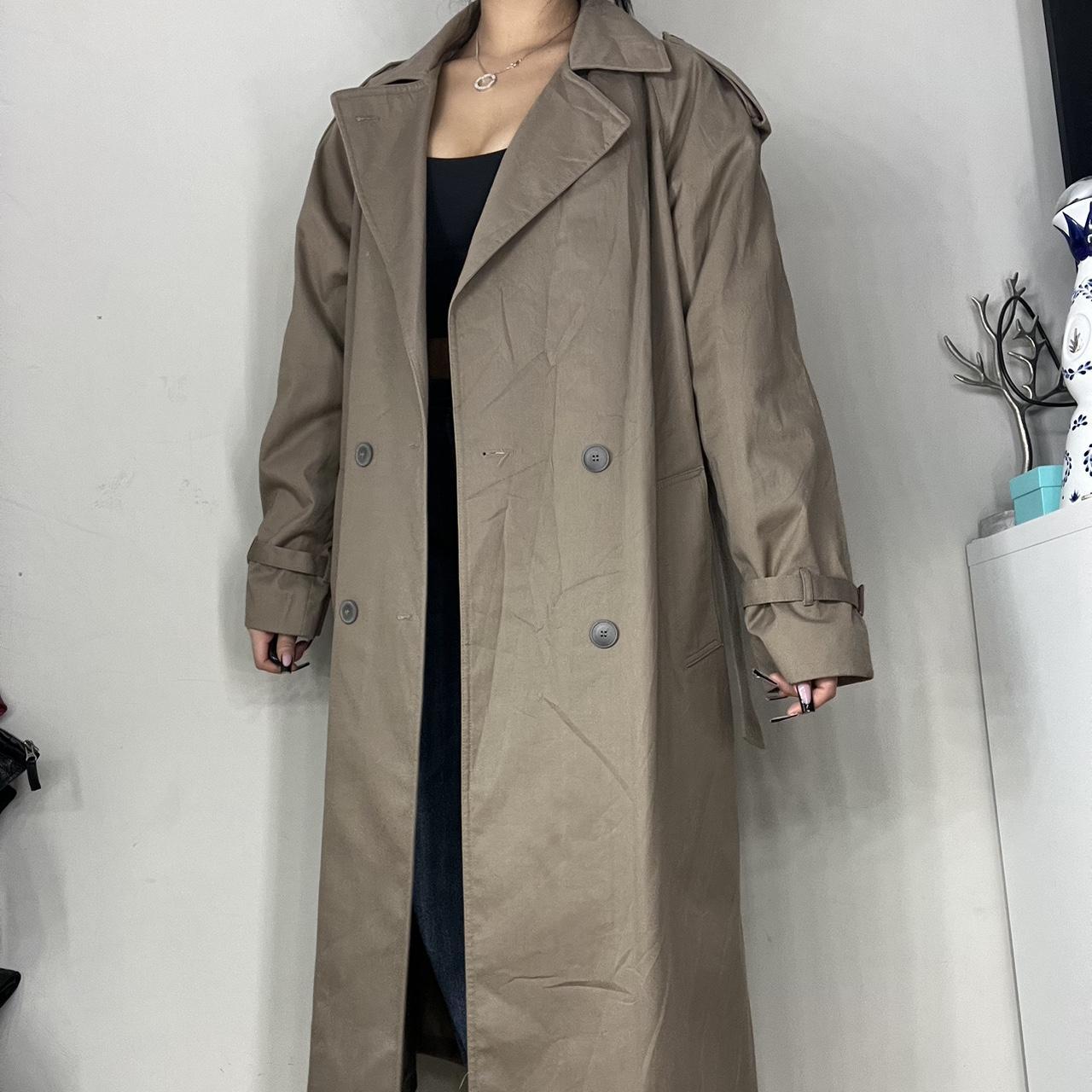 item listed by tamaraozeki12