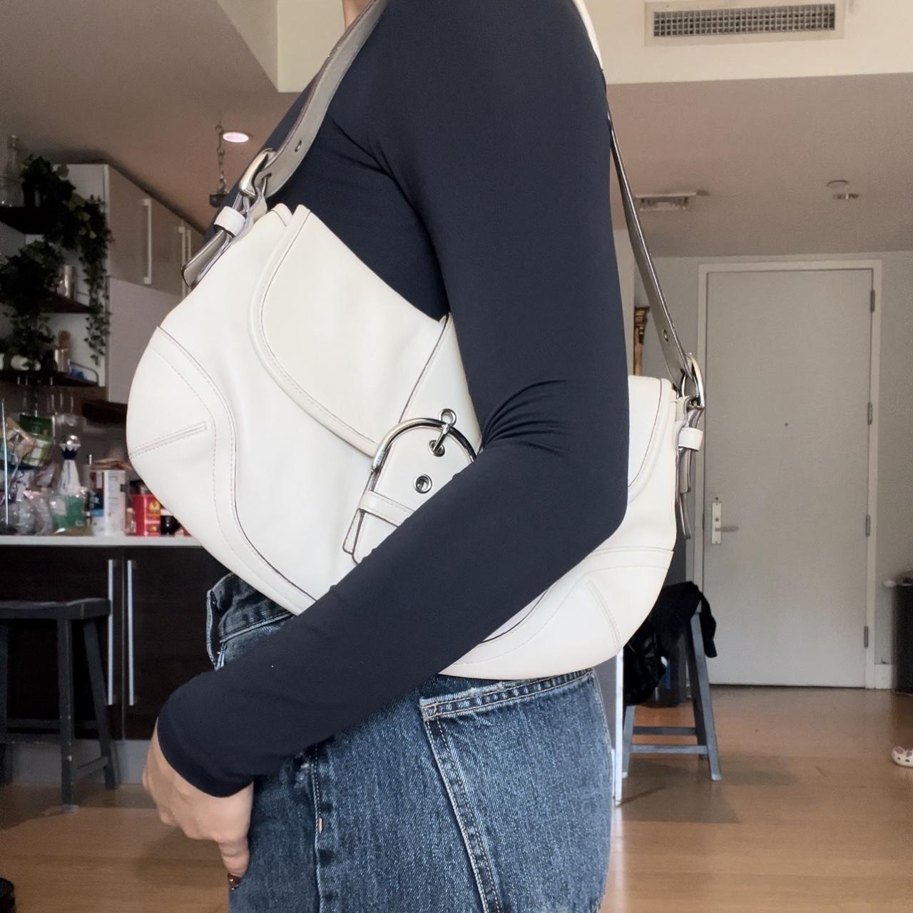 item listed by tamaraozeki12