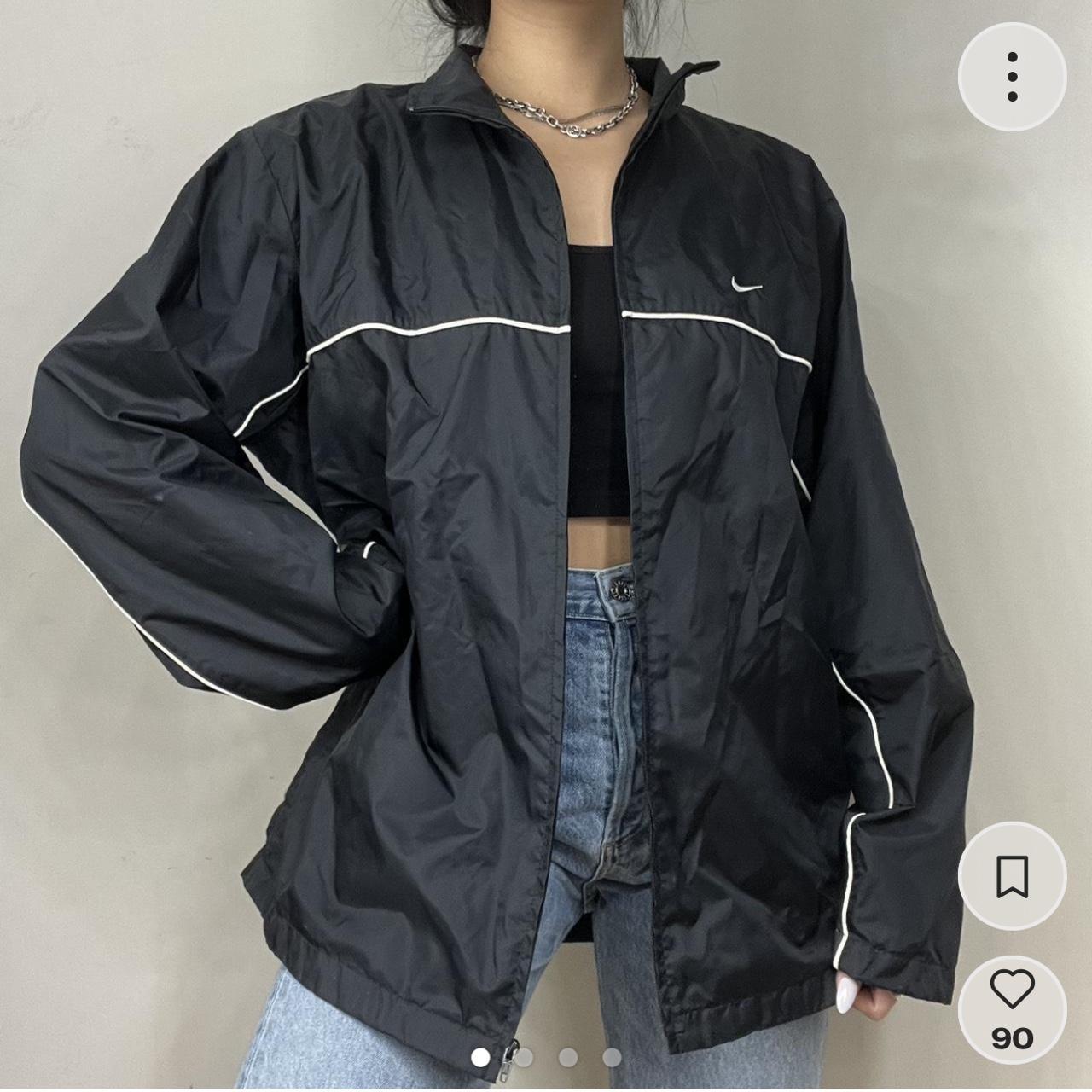 item listed by tamaraozeki12