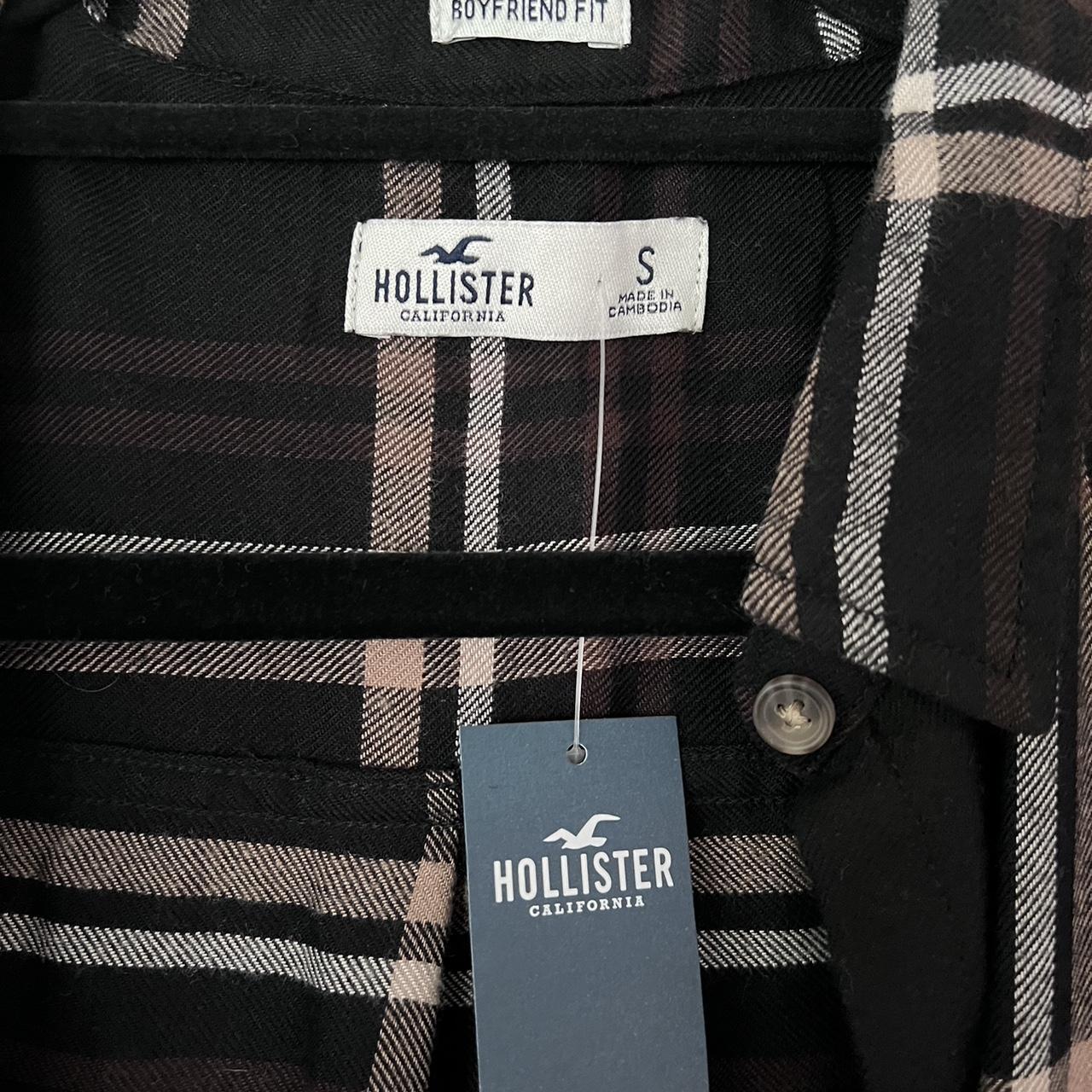 Hollister plaid button up Neutral colors Size s... - Depop