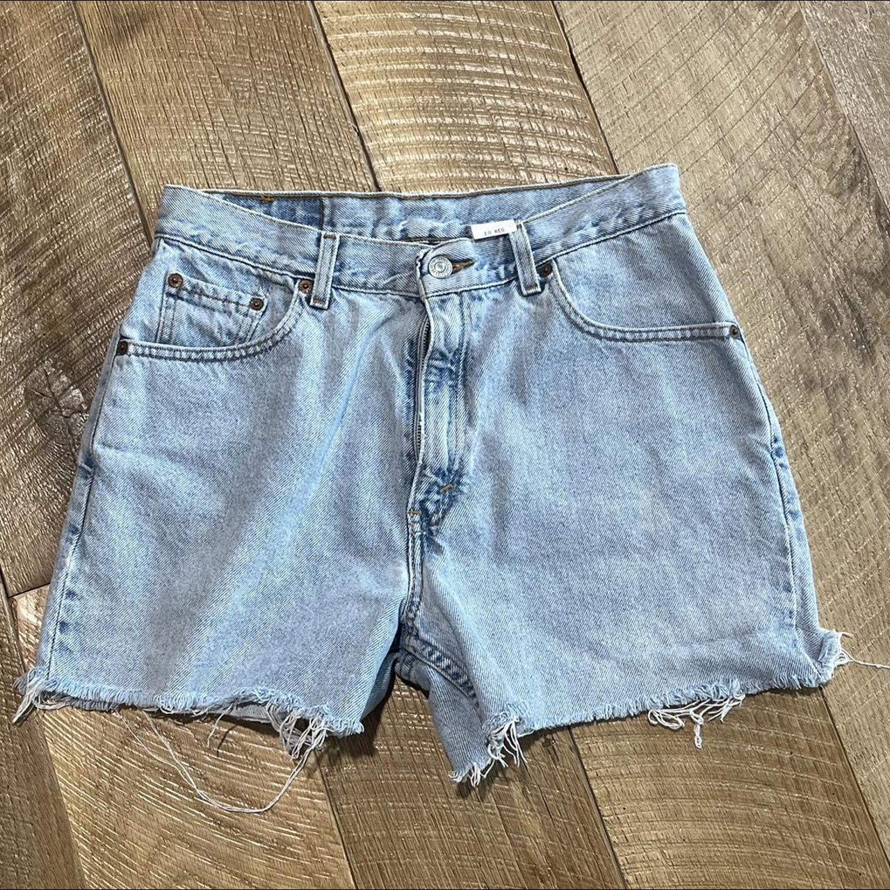 Levi's Women's Blue and Navy Shorts | Depop