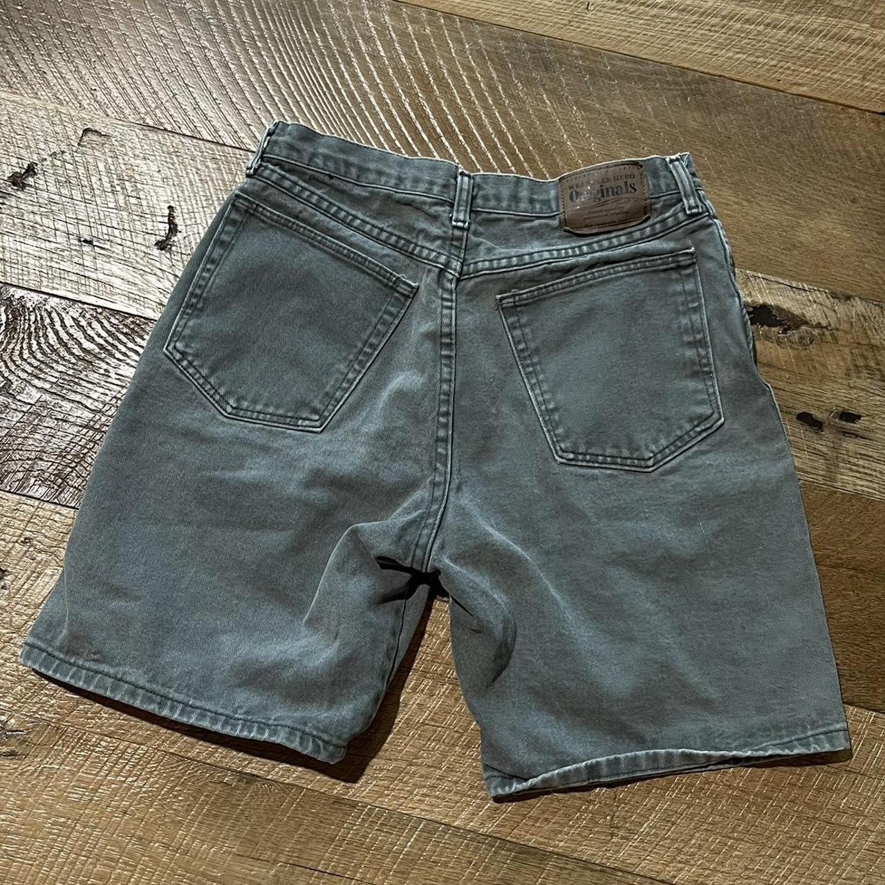 Wrangler Men's Green and Khaki Shorts | Depop