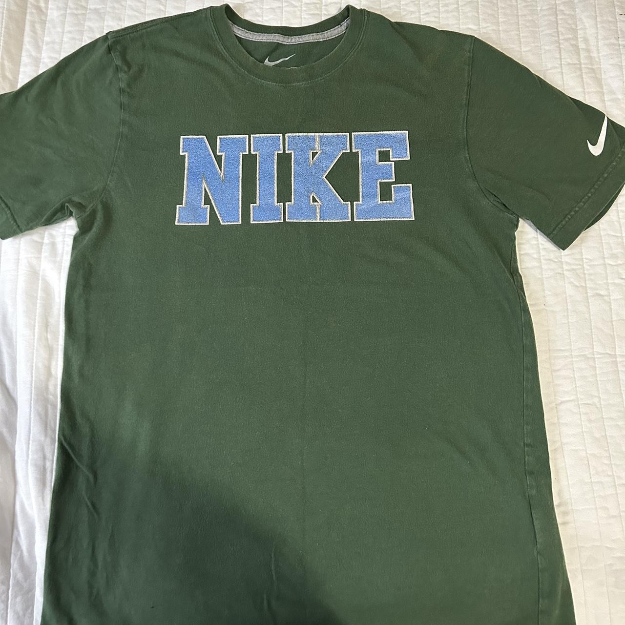 Nike Men's Green and Blue T-shirt | Depop