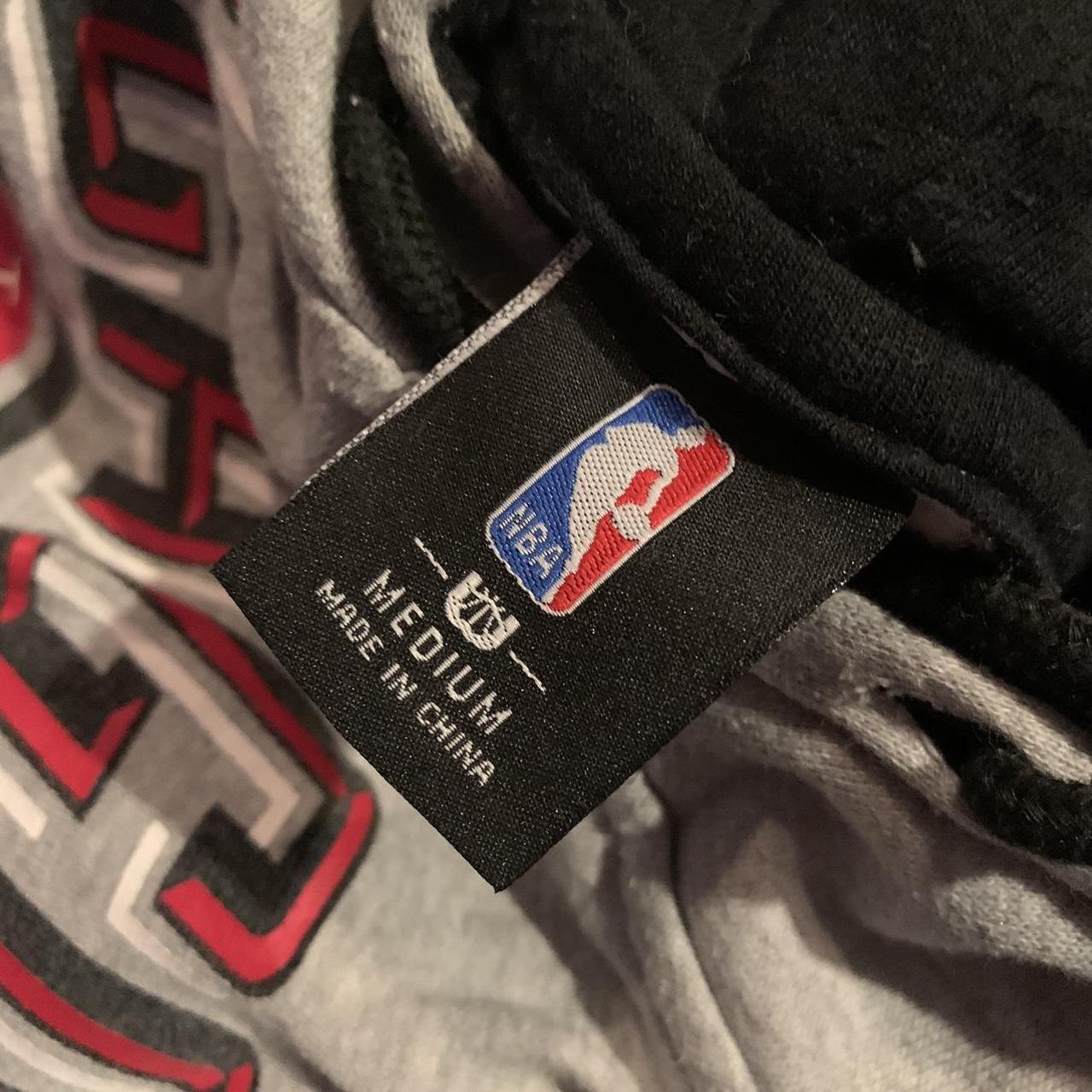 NBA Men's White and Red Hoodie (2)