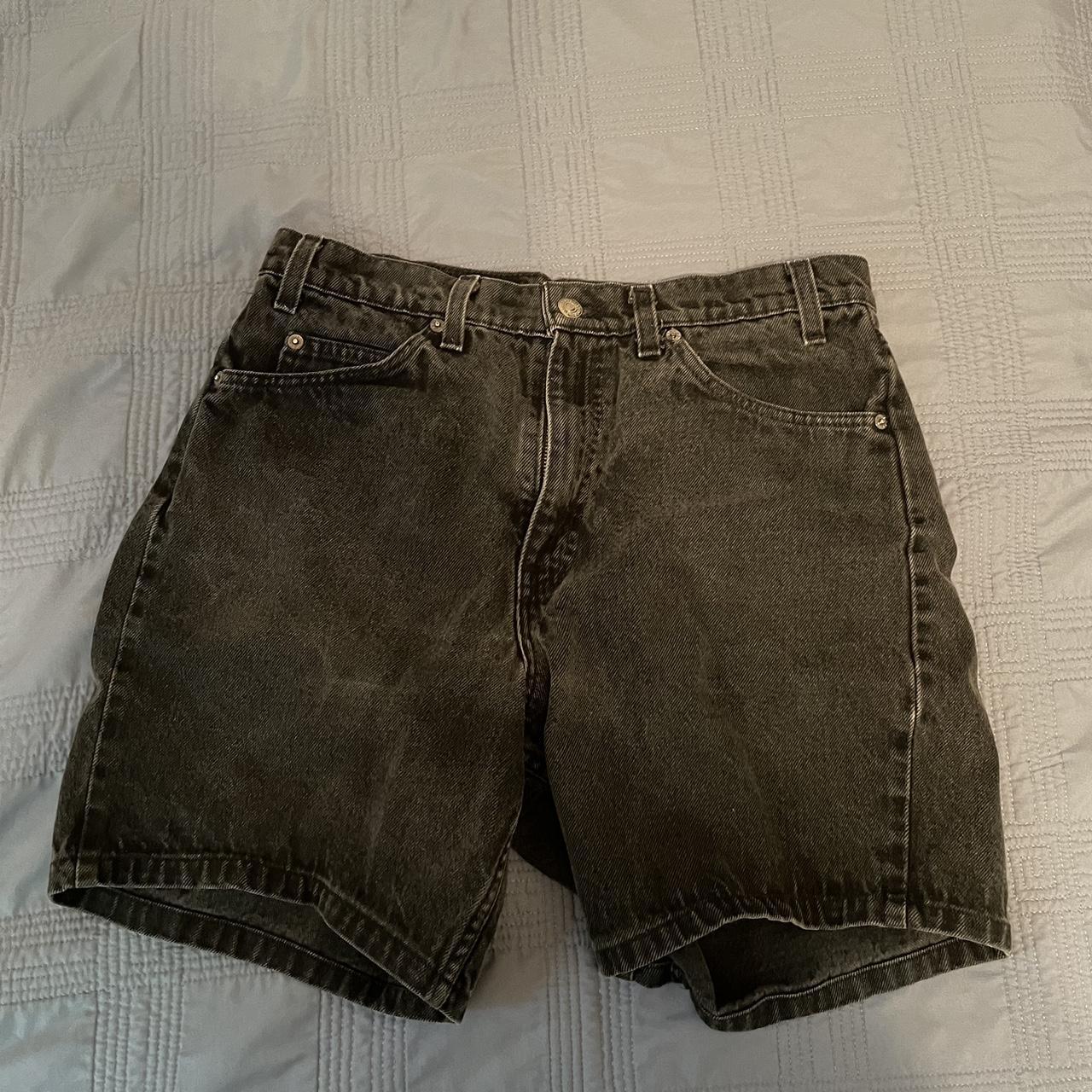 Dark grey Orange Tab Levi’s 550 jorts. Marked 32 but... - Depop