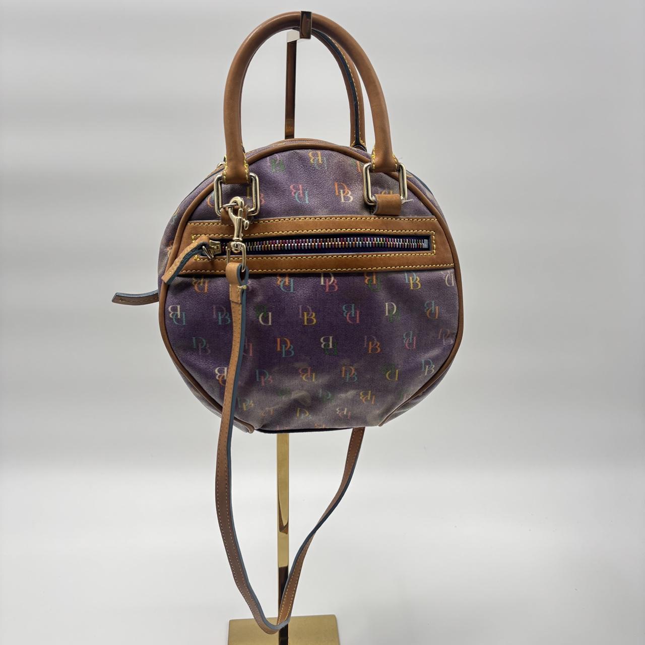 item listed by jazzmnmarie