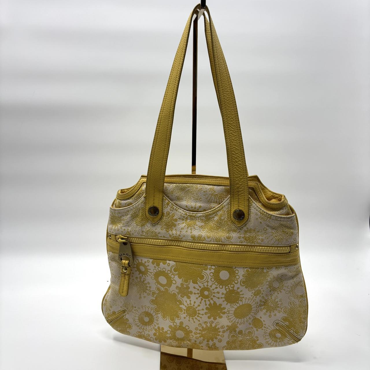 item listed by jazzmnmarie