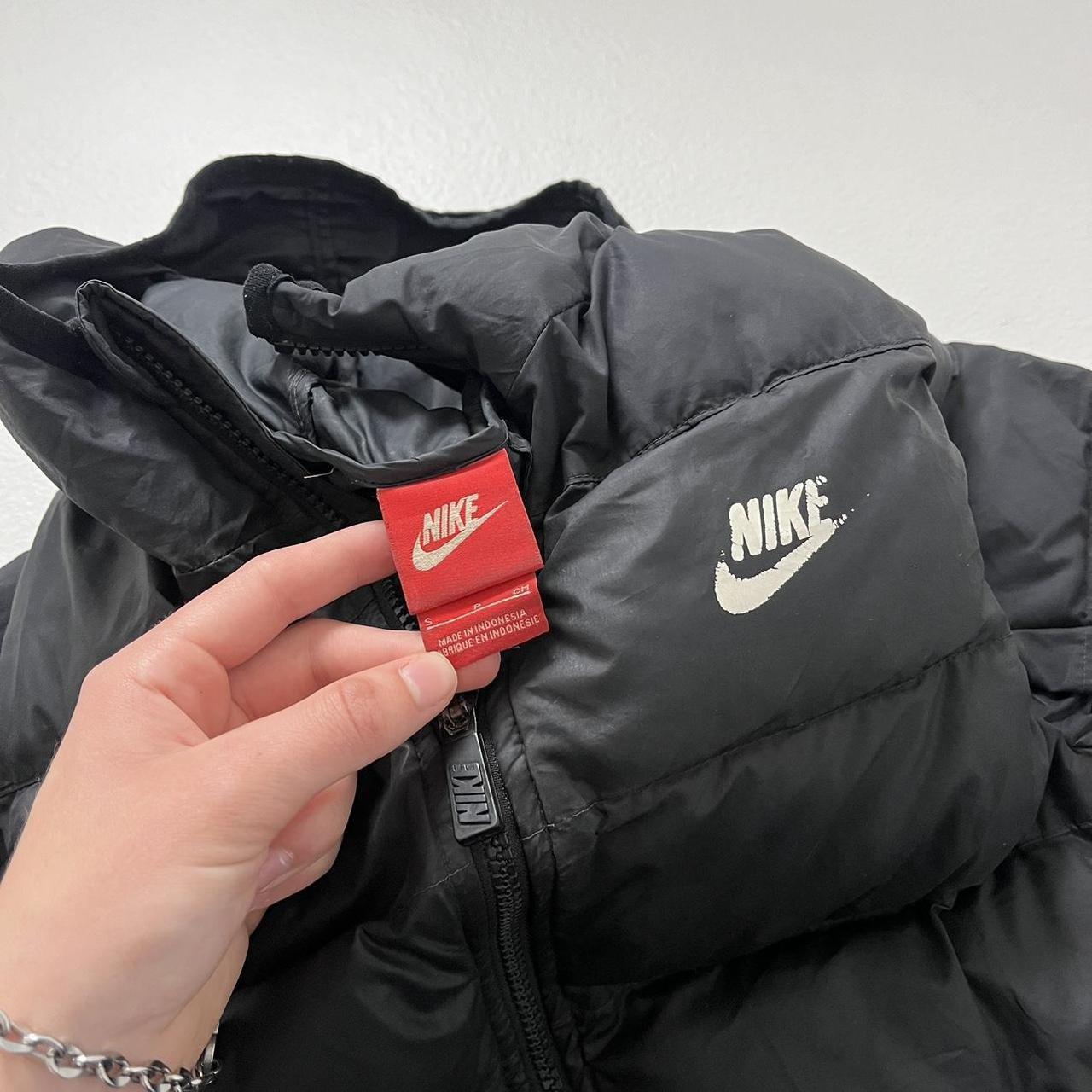 Vintage black Nike puffer jacket S Plain black... Depop