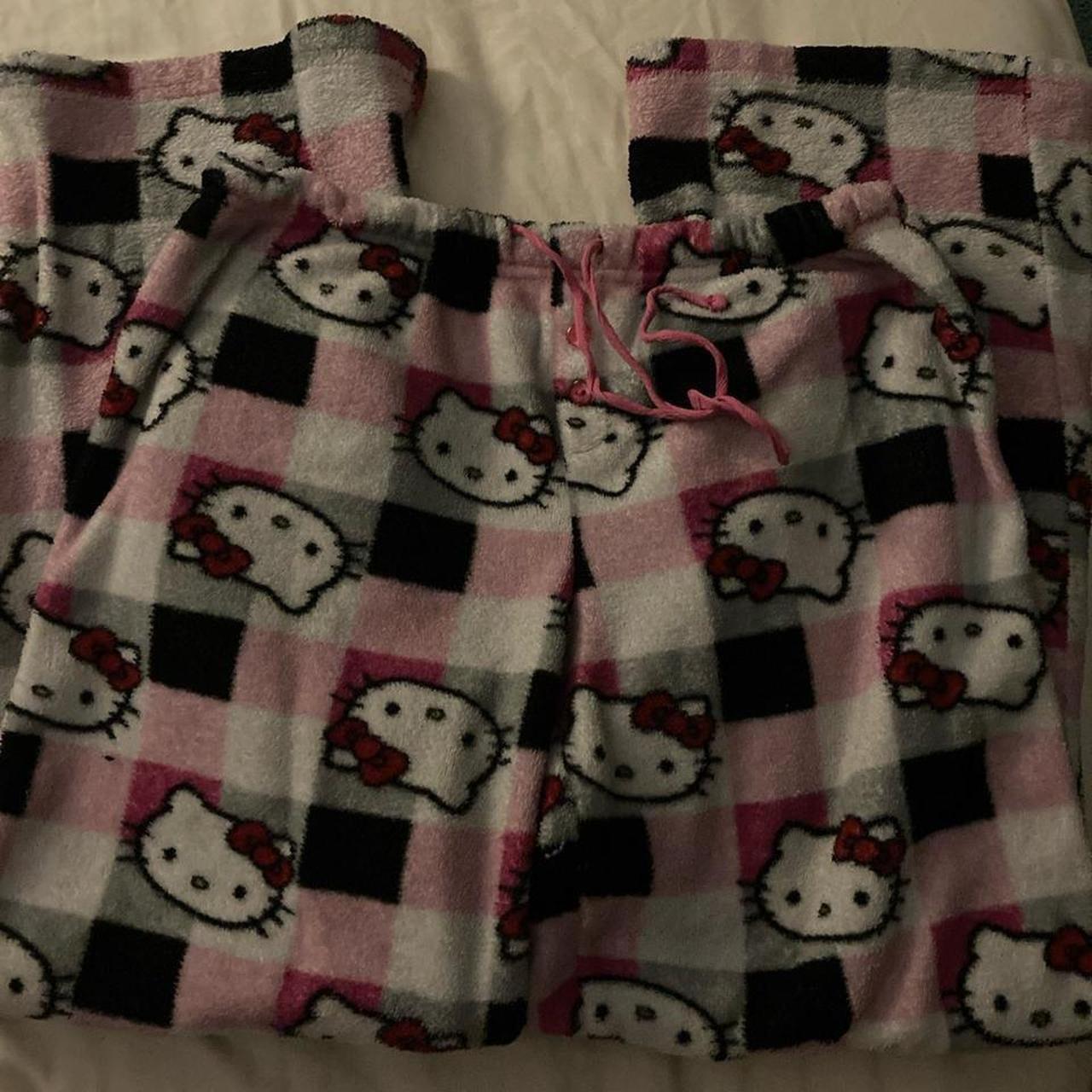 00s Hello Kitty Pajama pants (assuming kids M/L) - Depop