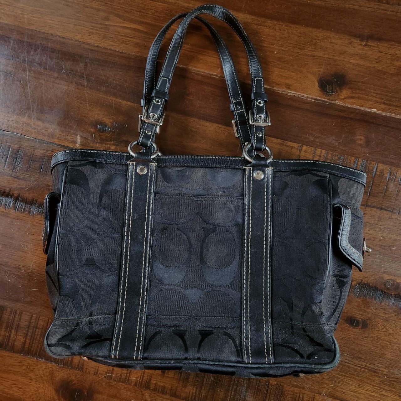 Gently used - Black Coach Women's Purse Signature C Logo - Shoulder Bags |  Womens purses, Purses, Shoulder bag