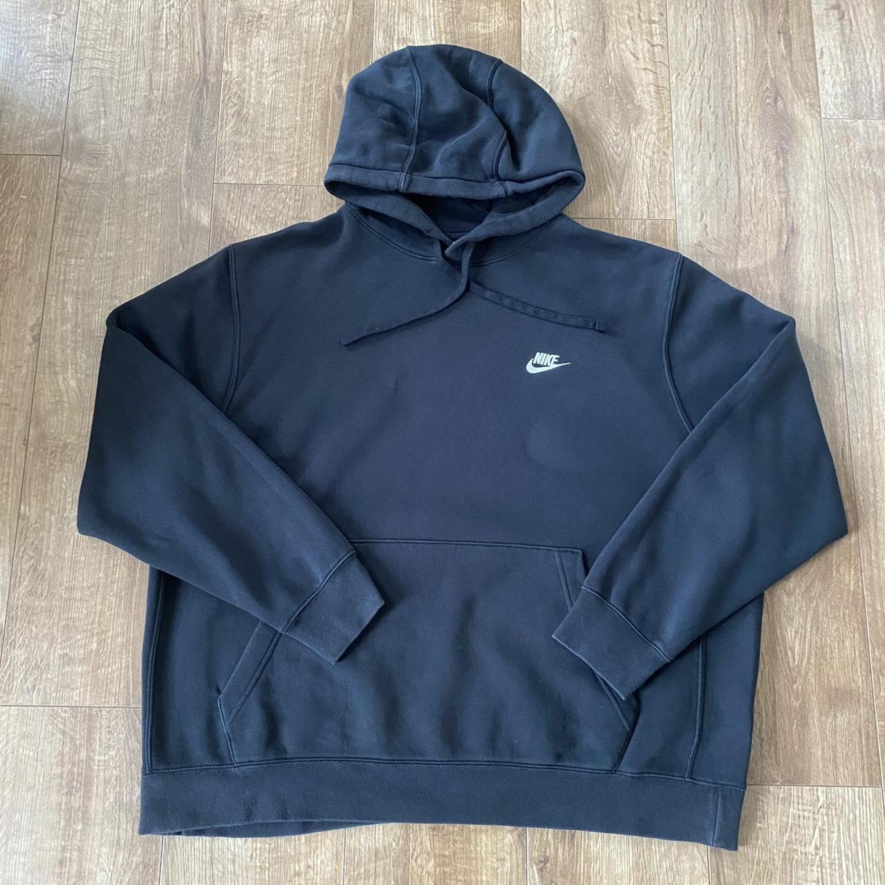 Nike Men's Black Hoodie | Depop