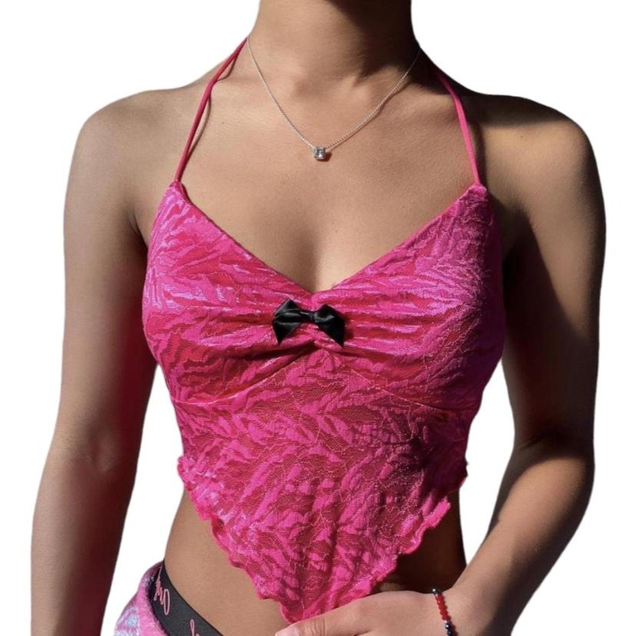 HOT PINK CROP TOP 💗🌺 𝐅𝐑𝐄𝐄 𝐔𝐊 𝐒𝐇𝐈𝐏𝐏𝐈𝐍𝐆 £0 delivery... - Depop