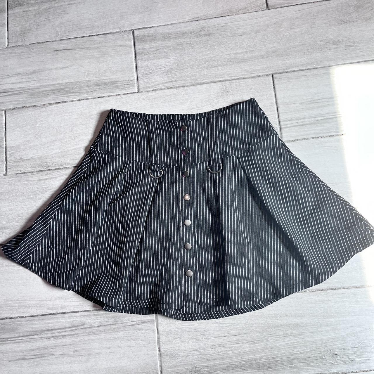 Hot topic mini pleated skirt Size medium No flaws... - Depop