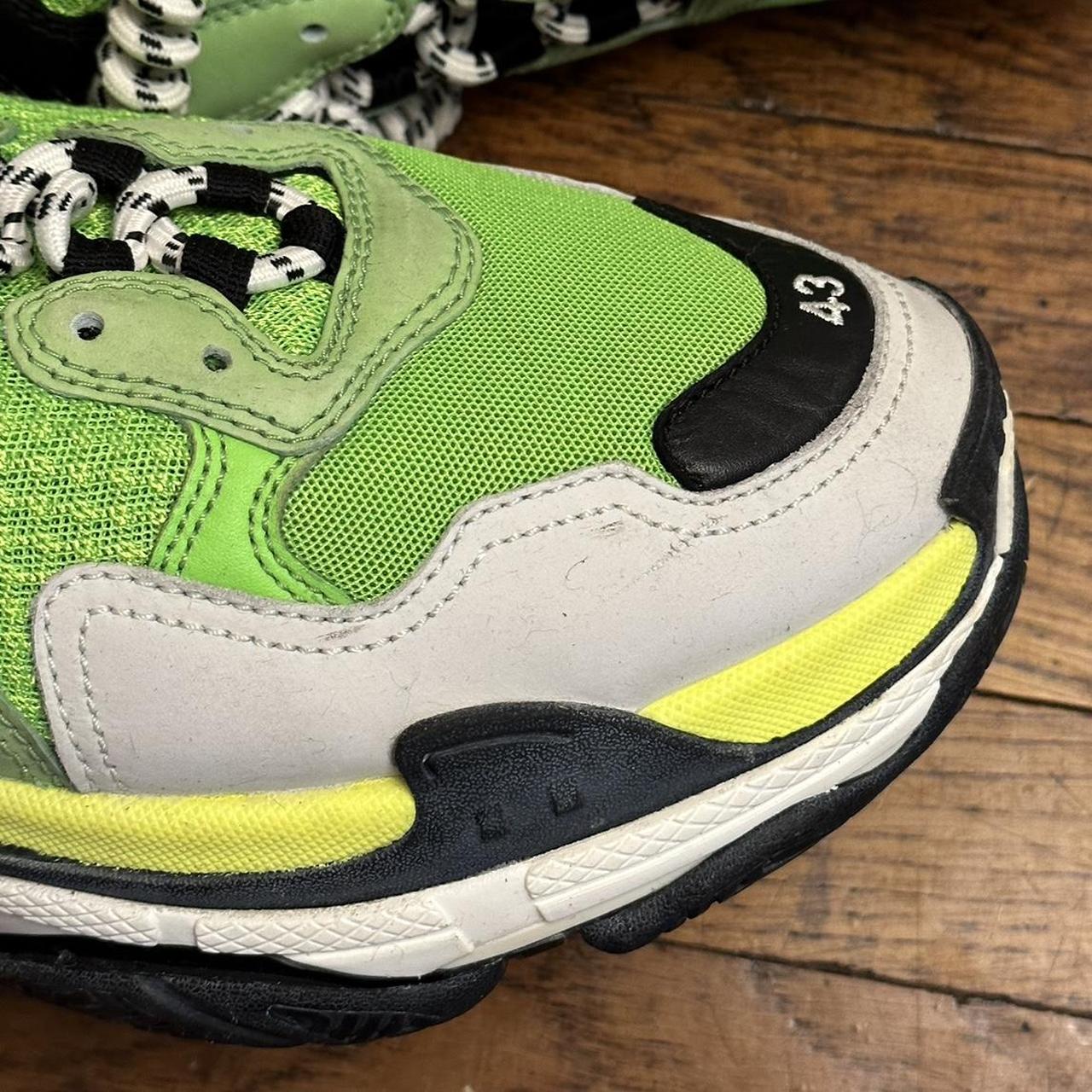 balenciaga triple s mens green