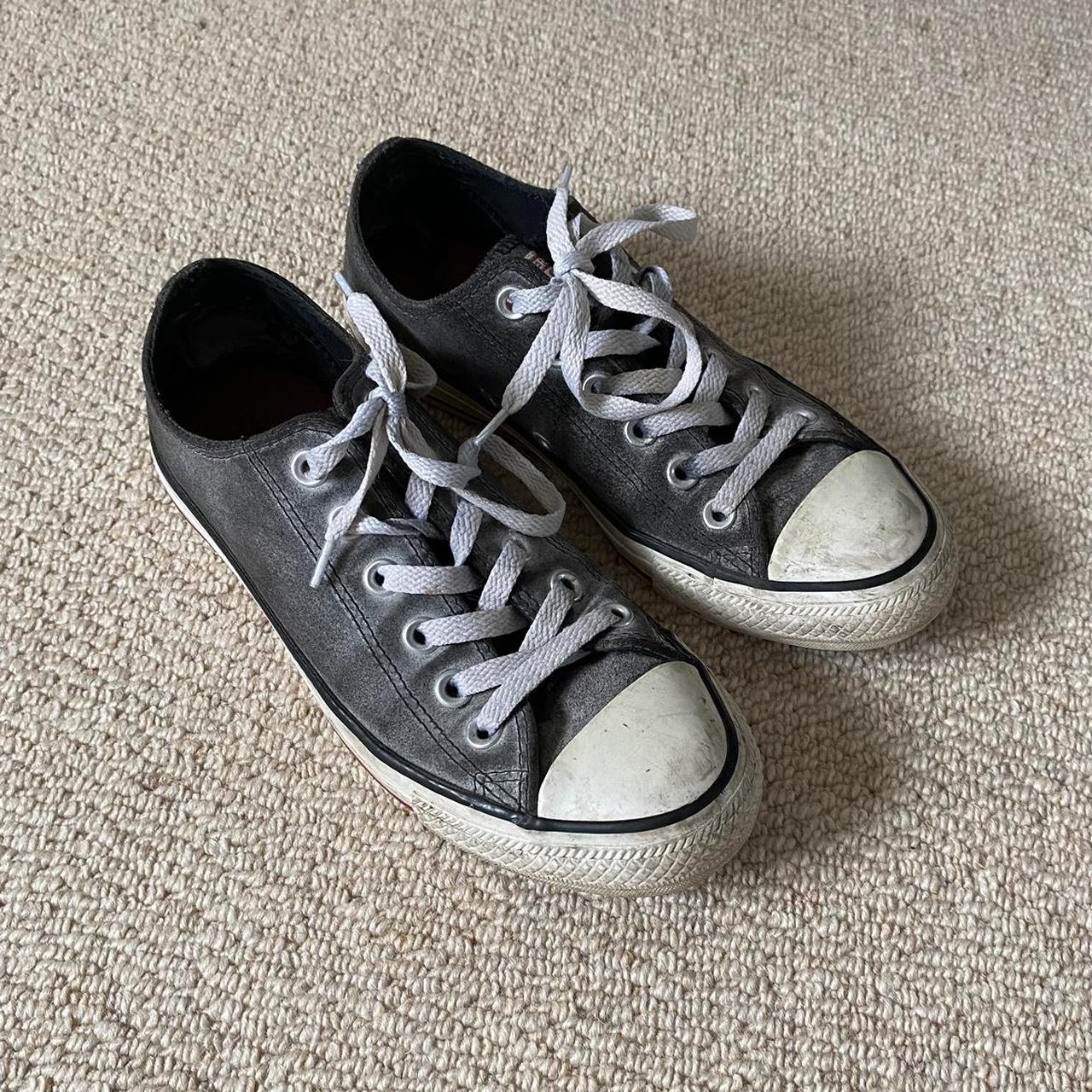 grey converse size 5