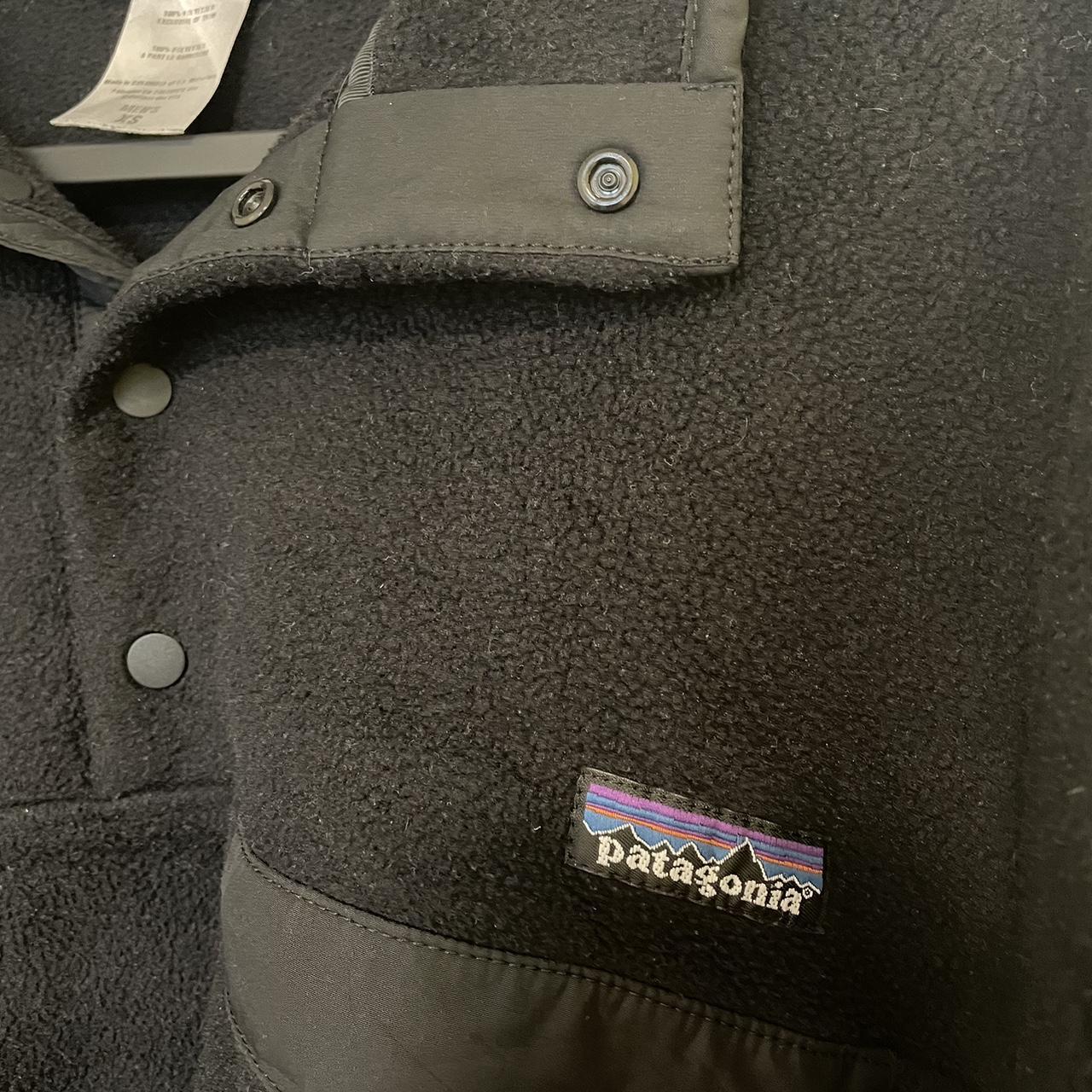 Black Patagonia men’s XS fleece. *Good quality *No... Depop