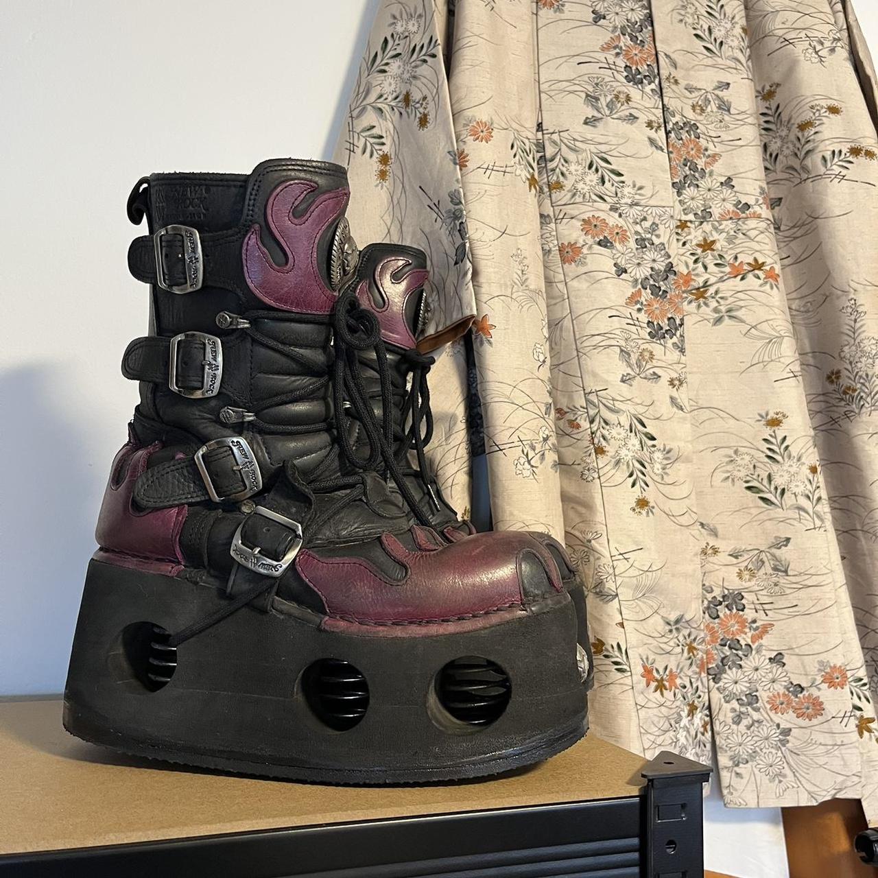 Amazing 00s vintage purple flame New Rock spring | Depop