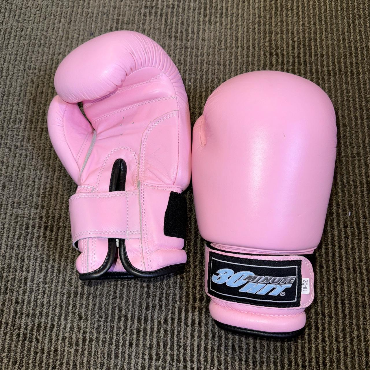 10oz-pink-boxing-gloves-bought-for-30-minute-hit-depop