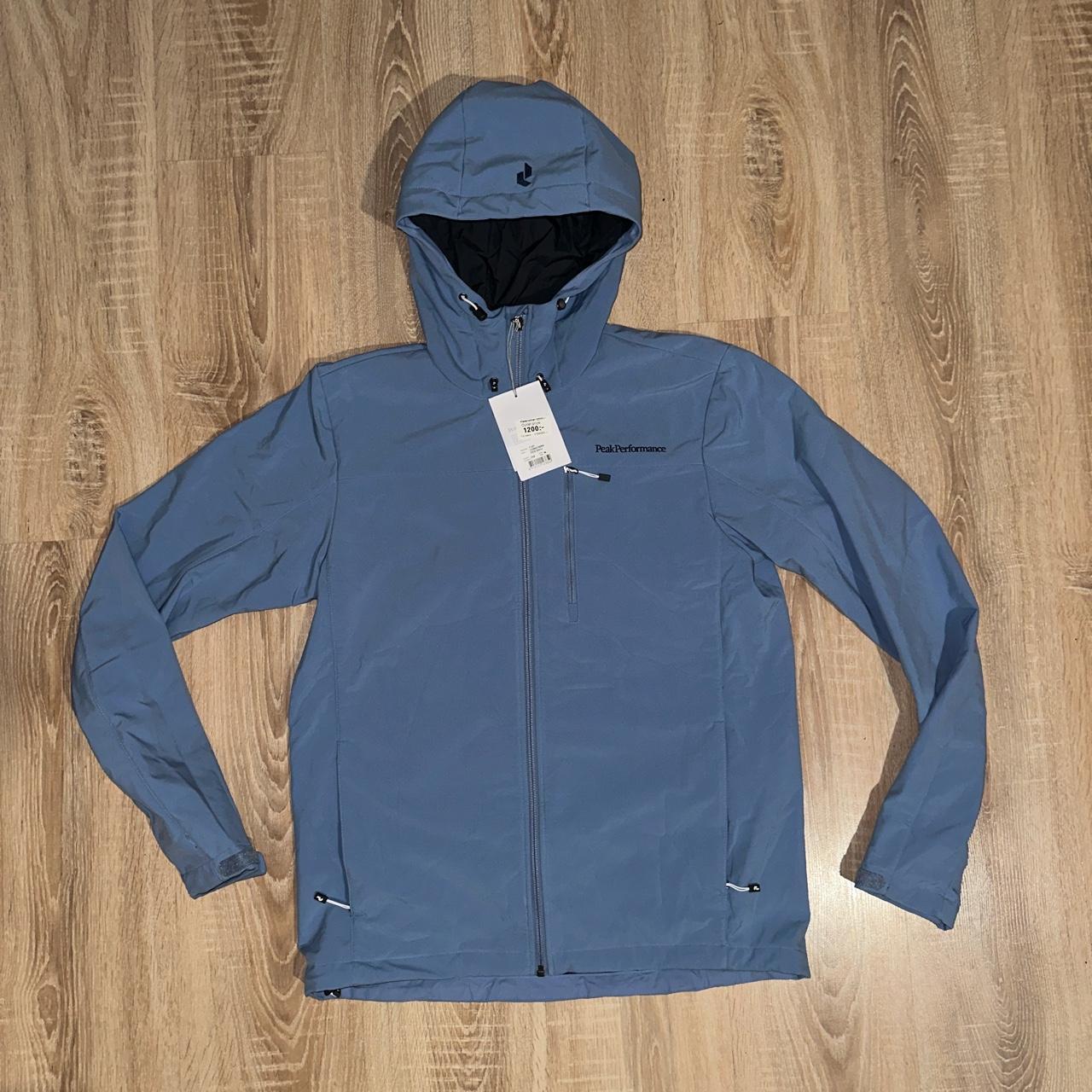 BNWT Peak Performance Men's Mountain Hiking Outdoor... Depop