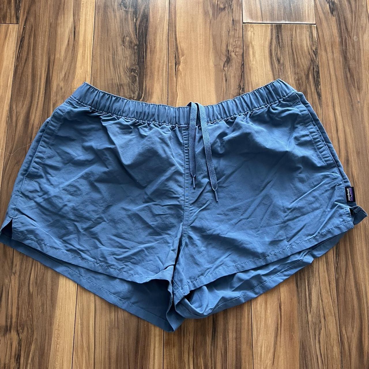 Patagonia ‘Barely Baggies’ size L In great... Depop