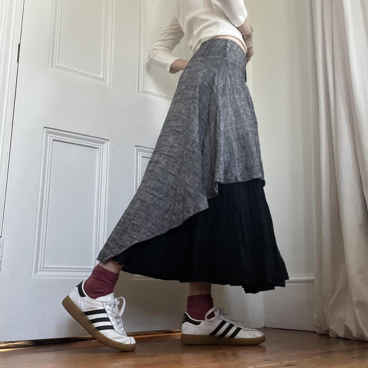 Women's Black and Grey Skirt Depop