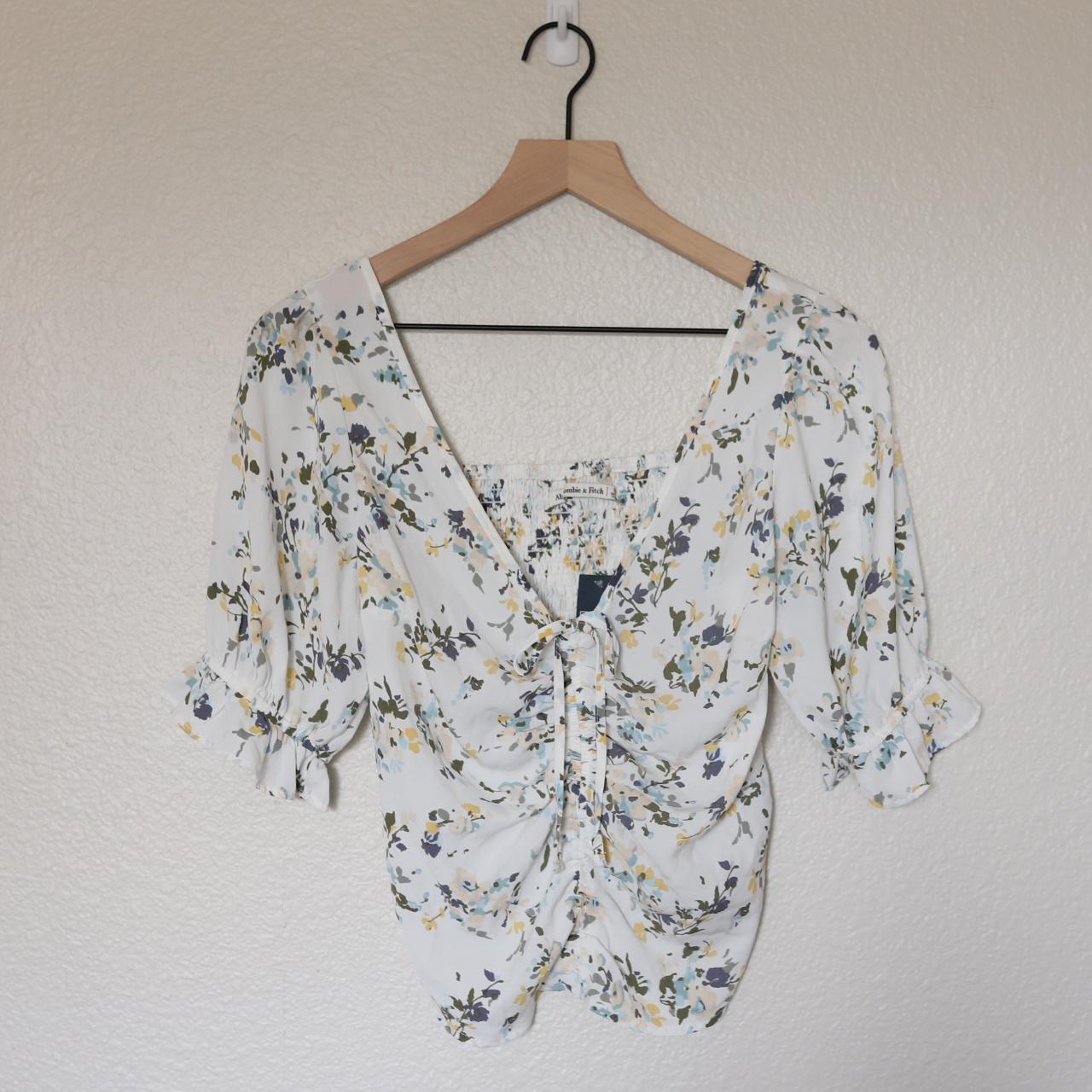 Abercrombie & Fitch White Floral Blouse Top Square... - Depop