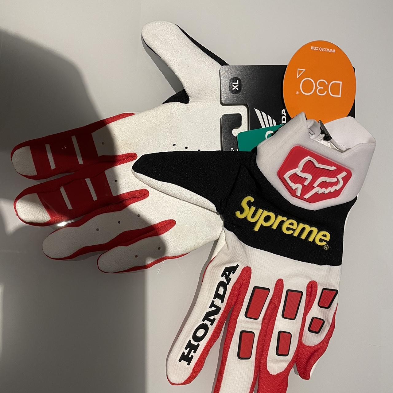 LOUIS VUITTON X SUPREME MONOGRAM GLOVES ALL - Depop