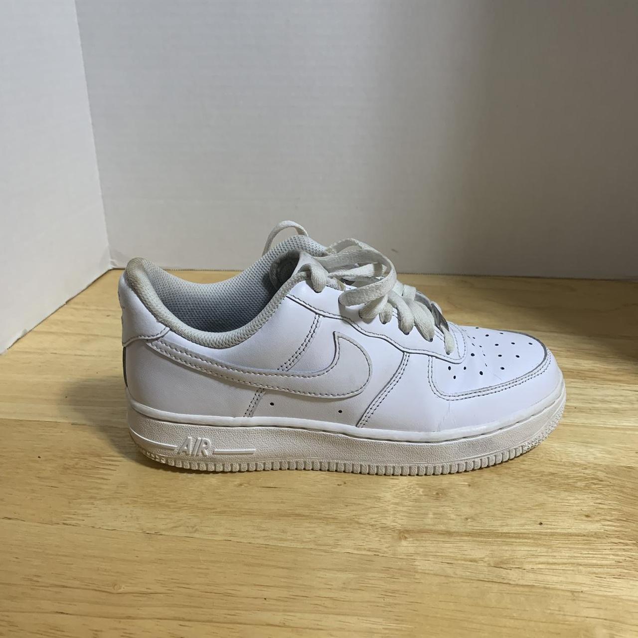 womens white nike air force 1 size 7.5