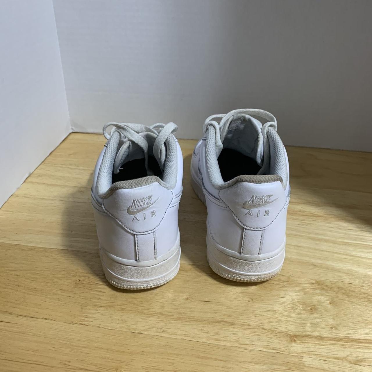 womens white nike air force 1 size 7.5