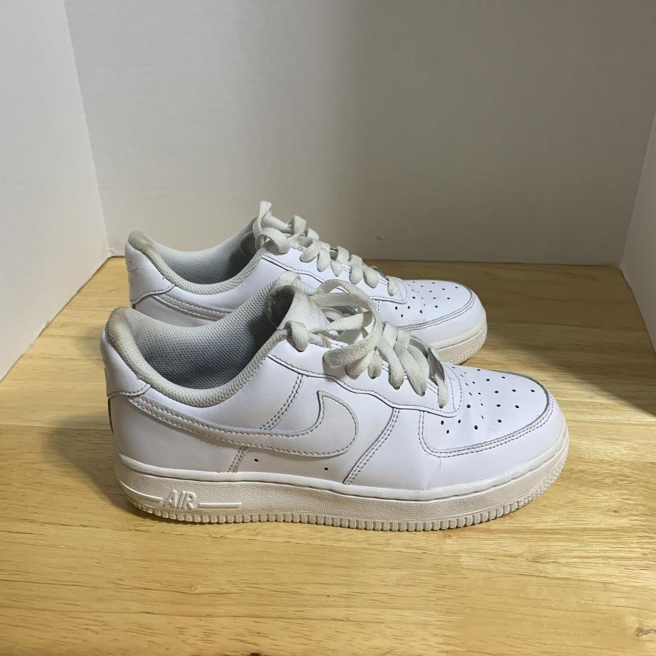 womens white nike air force 1 size 7.5