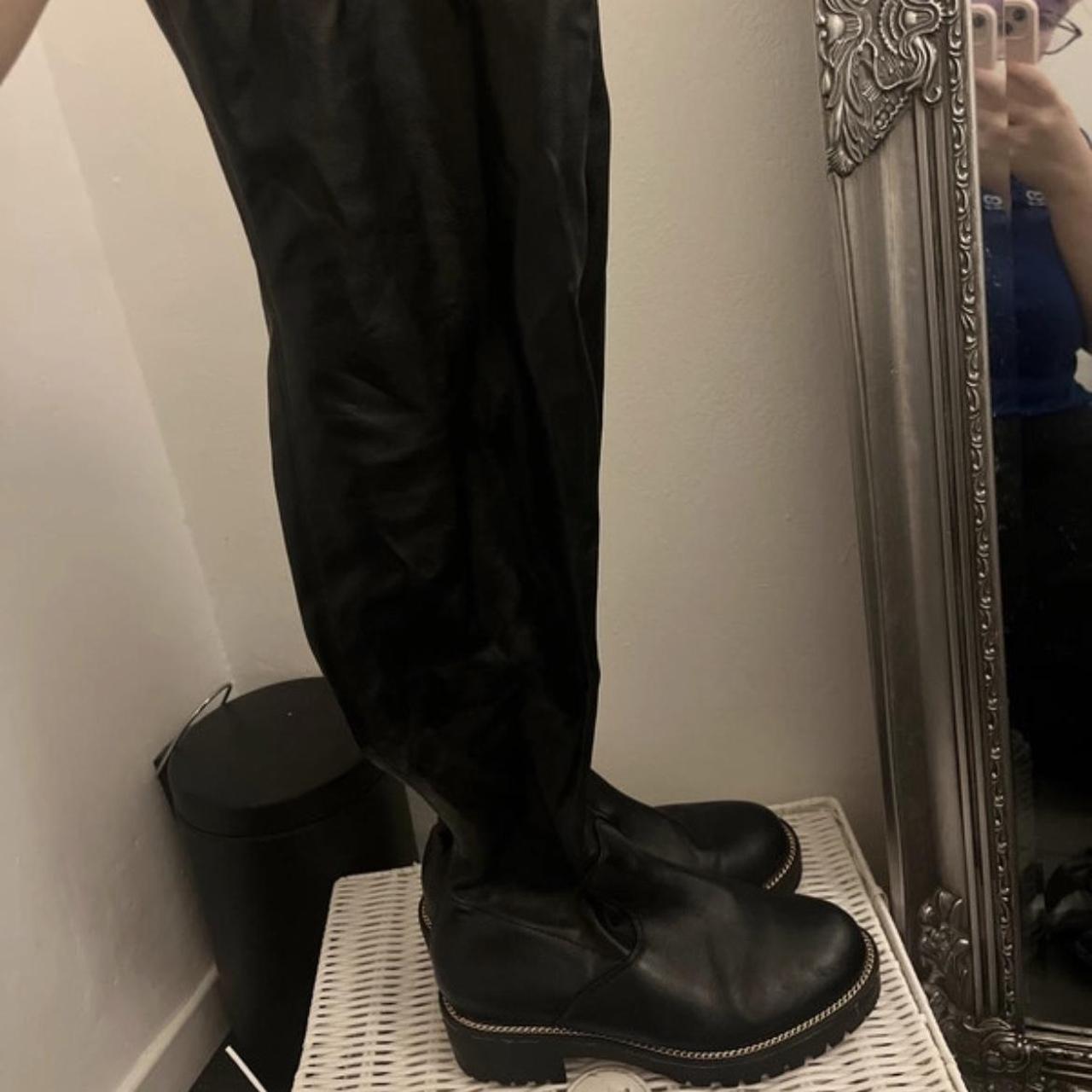 Thigh high flat boots - Depop