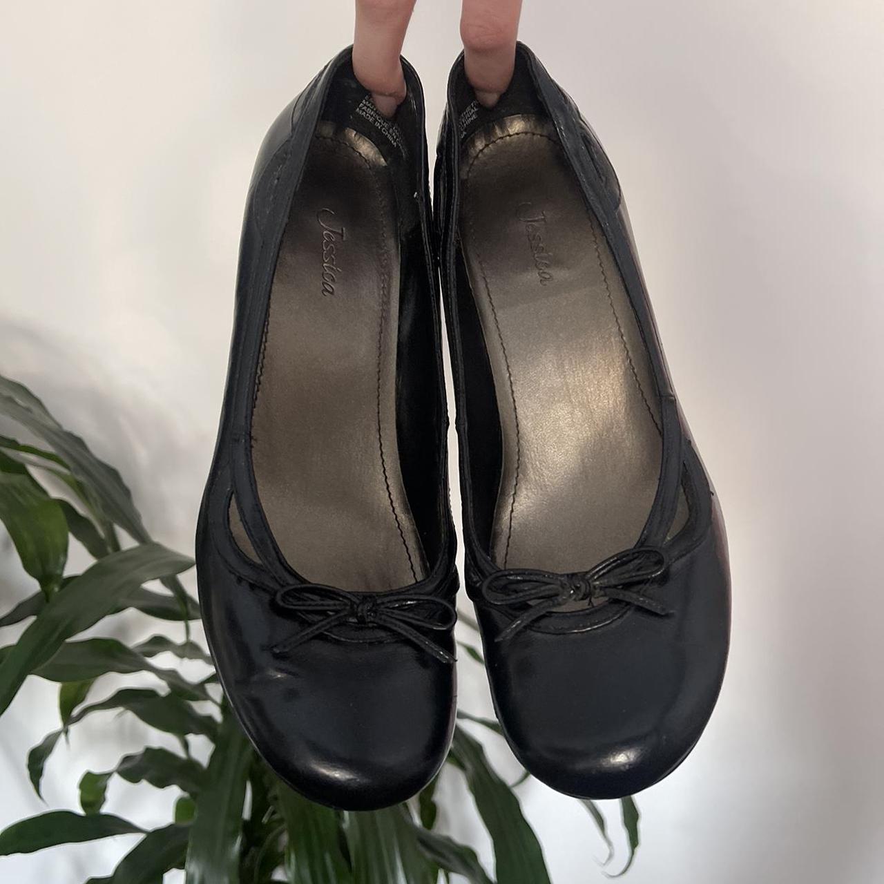 Women's Black Ballet-shoes | Depop