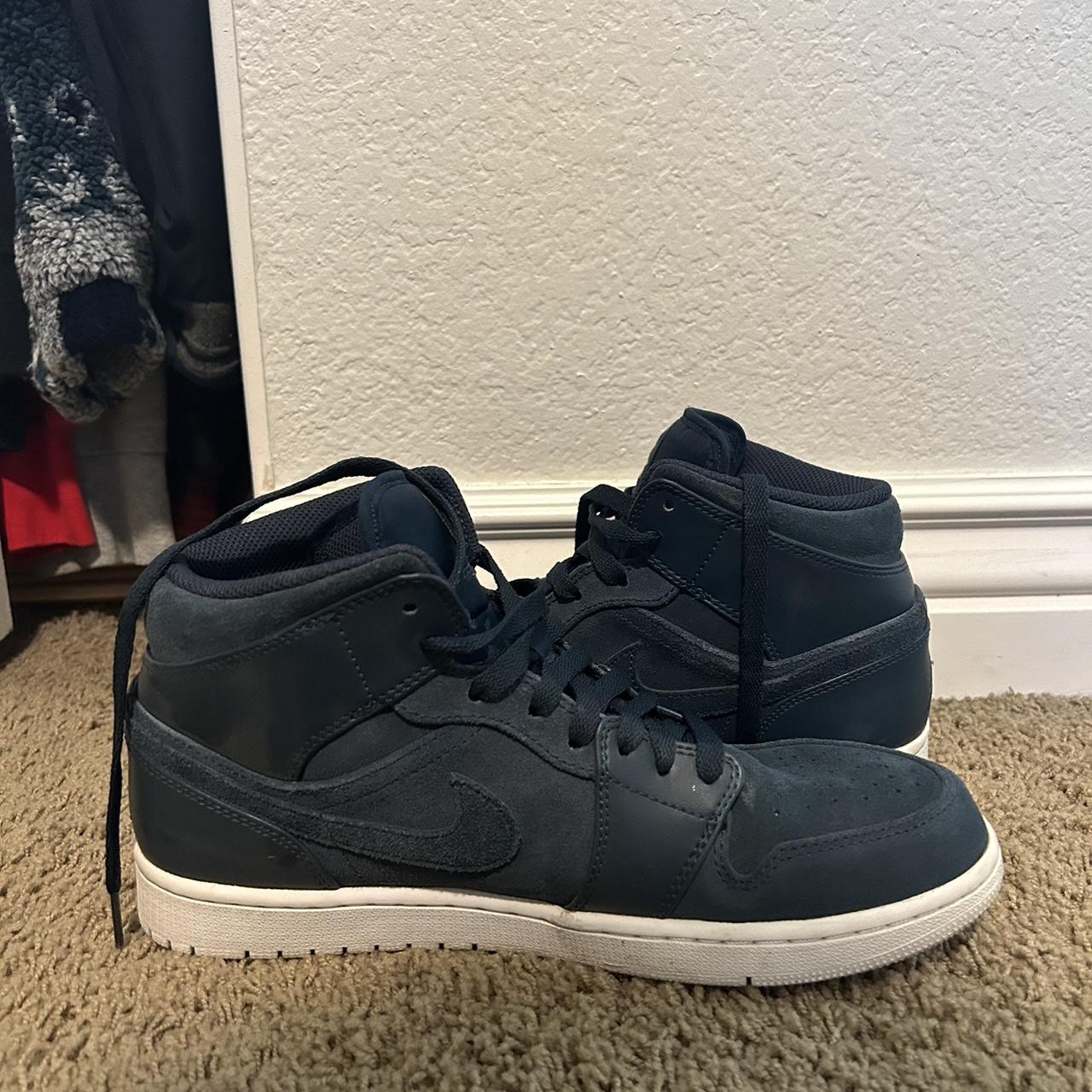 nike air jordan 1 blue mid