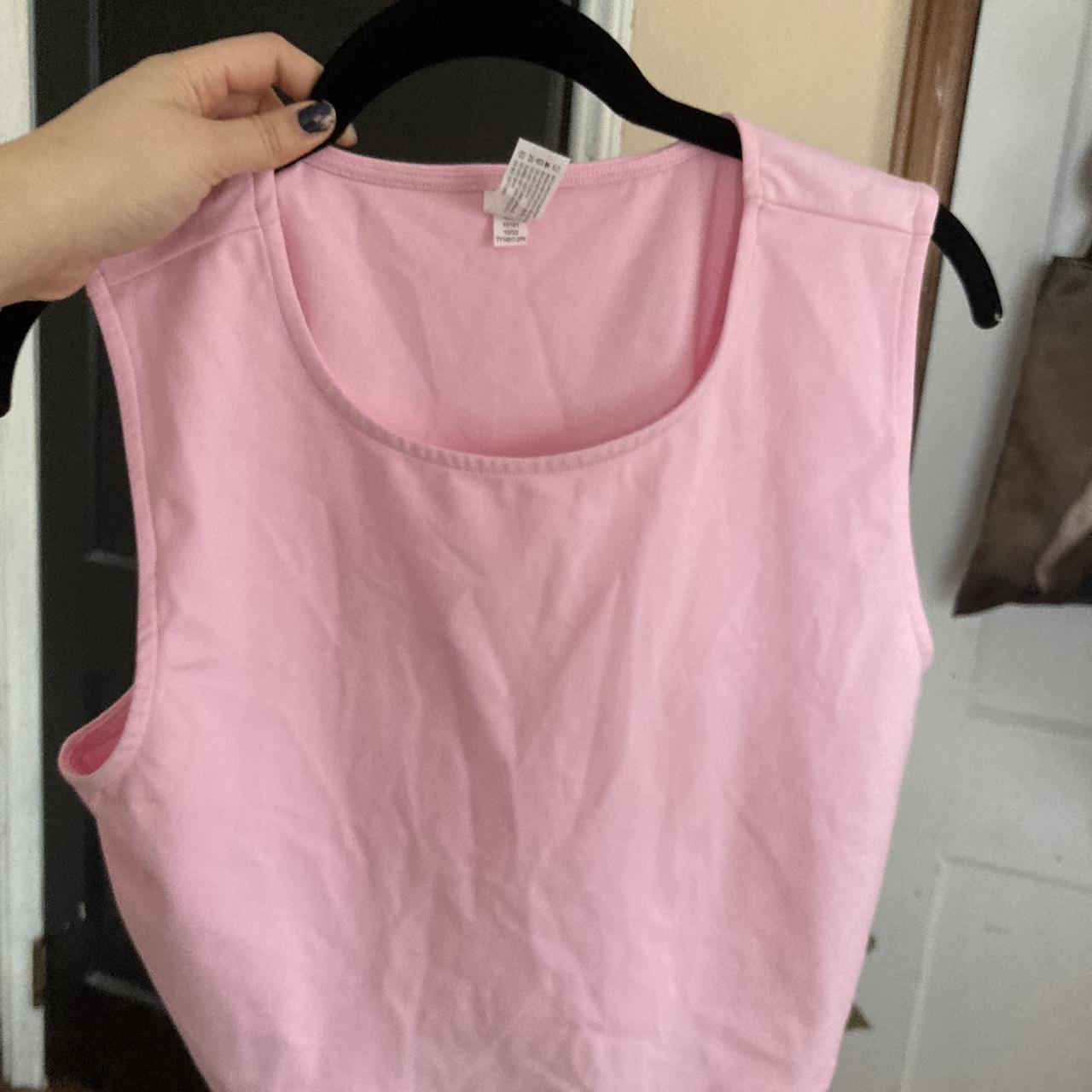 XXXL pink crop top - Depop