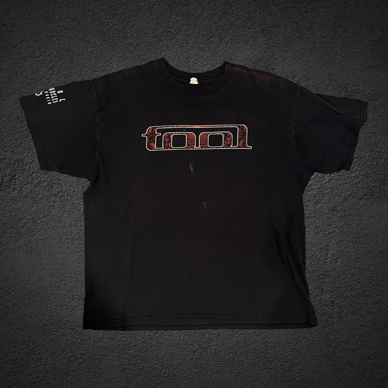 tool red pattern t shirt