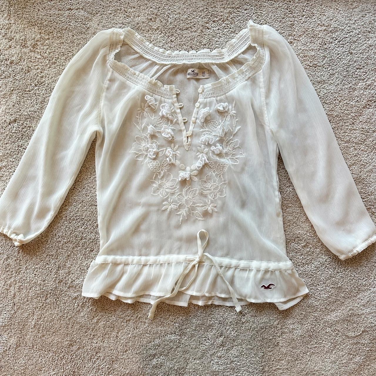 Hollister peasant outlet top