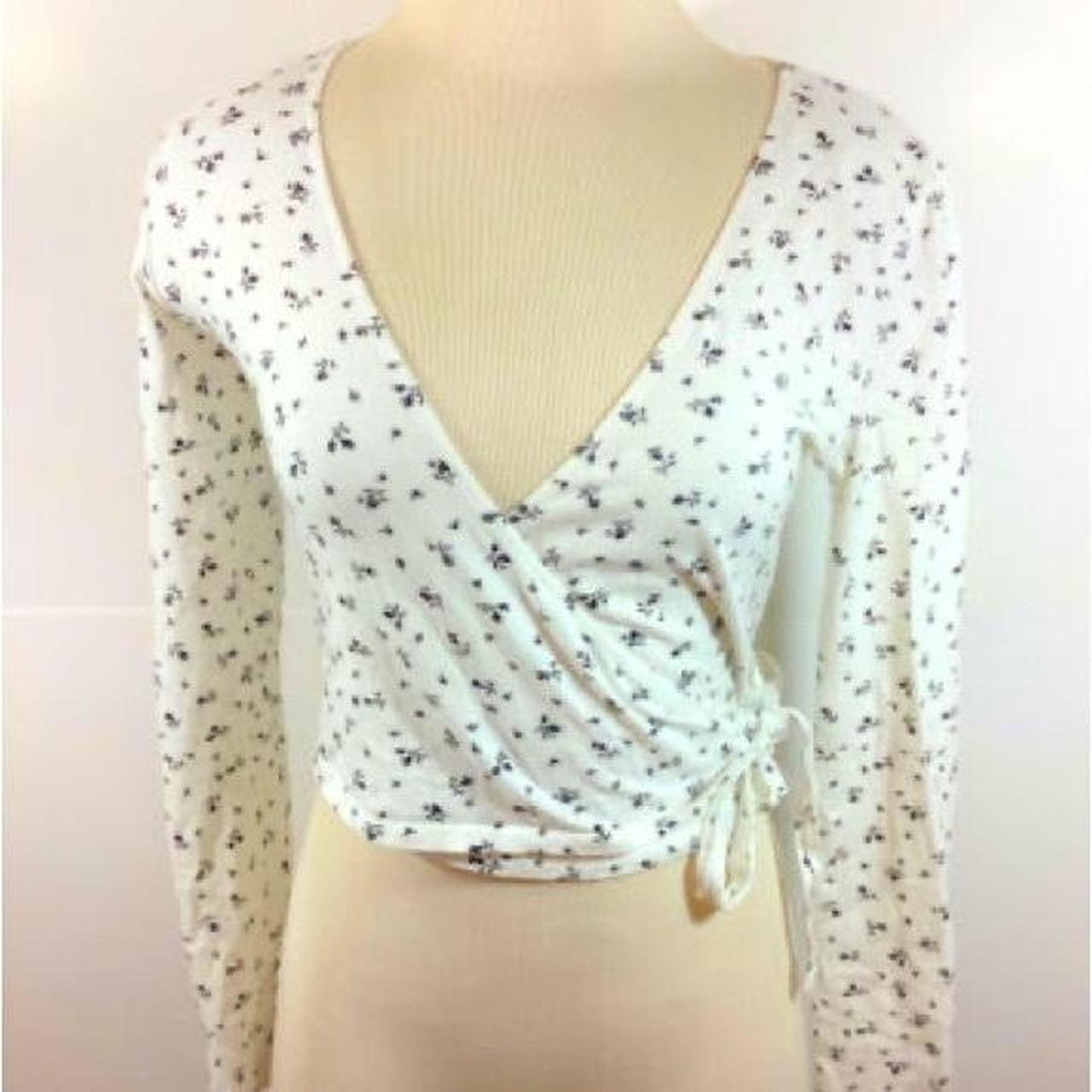 Brandy Melville , Cute floral long sleeved wrap