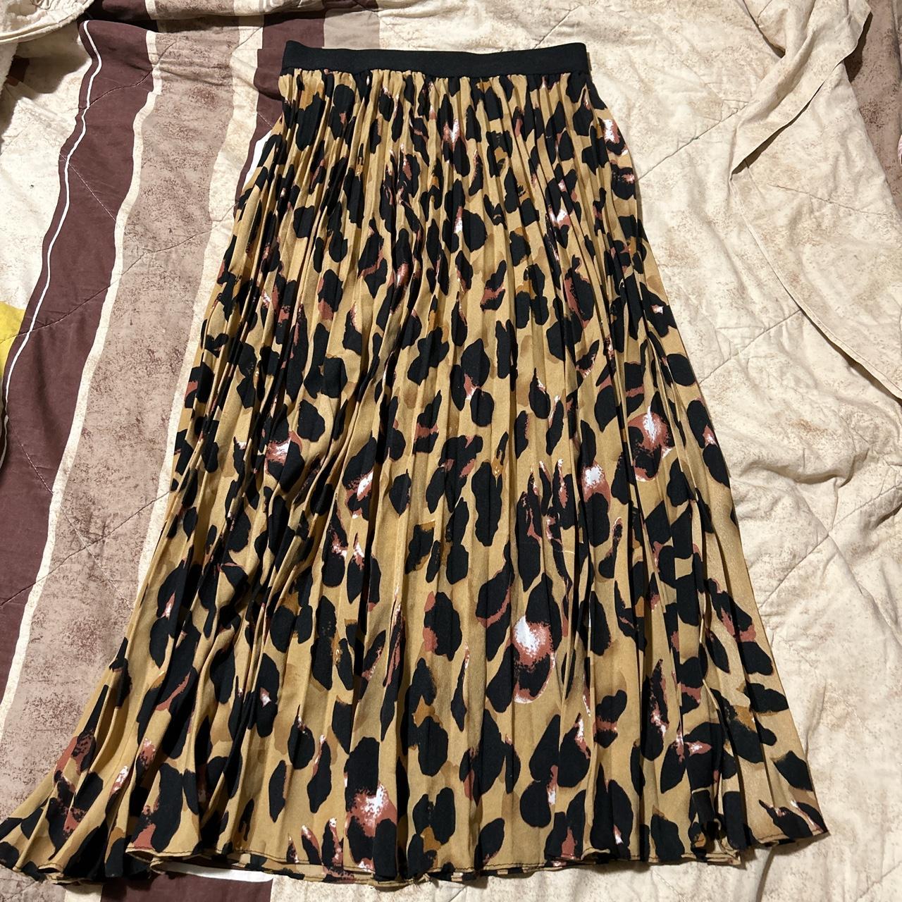 Black maxi outlet skirt leopard flats